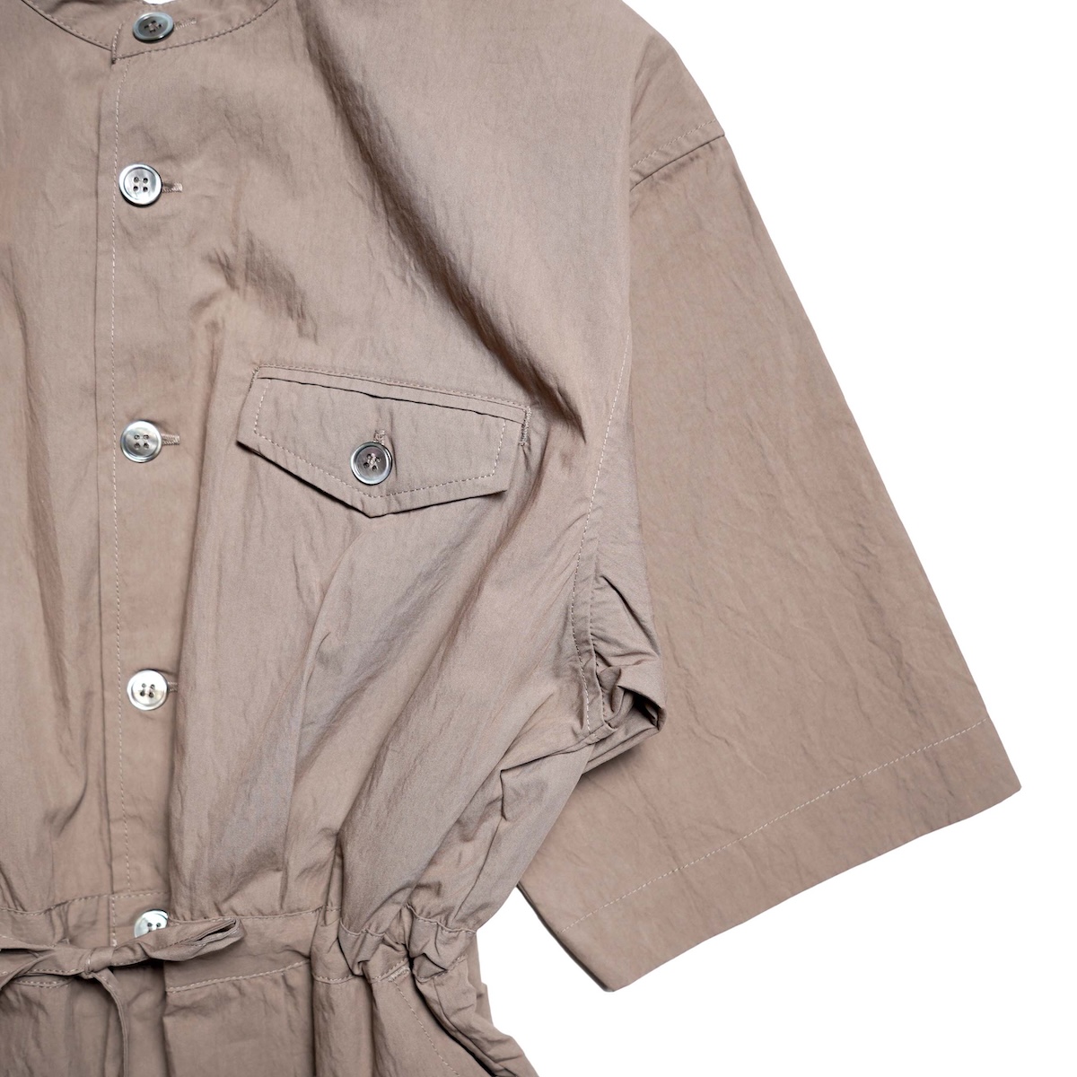 KHA:KI / HALF SLEEVE JUMPSUIT (Brown) 胸ポケット
