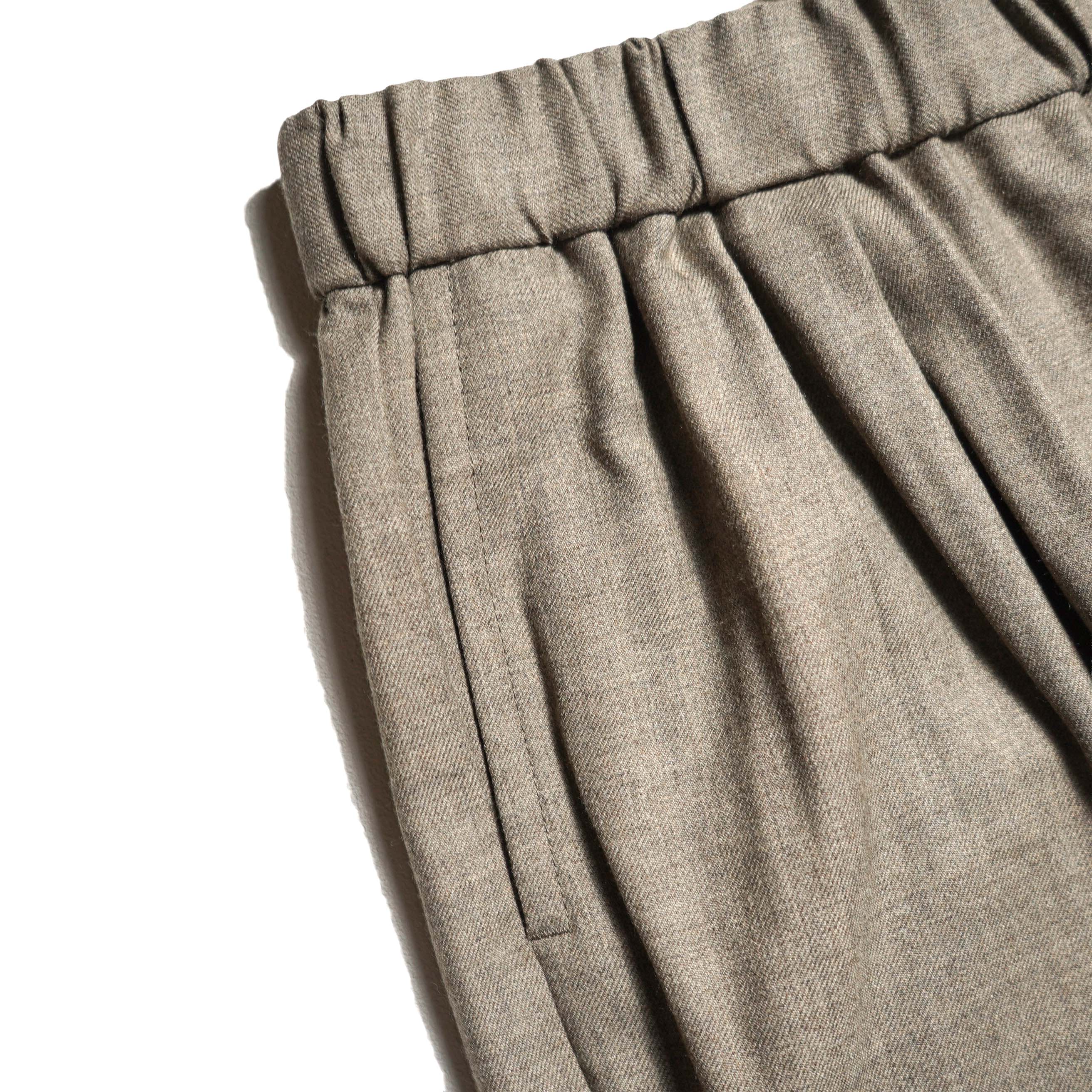 maison de soil / WOOL SERGE 2TUCK TAPERED EASY PANTS (Beige) ポケット