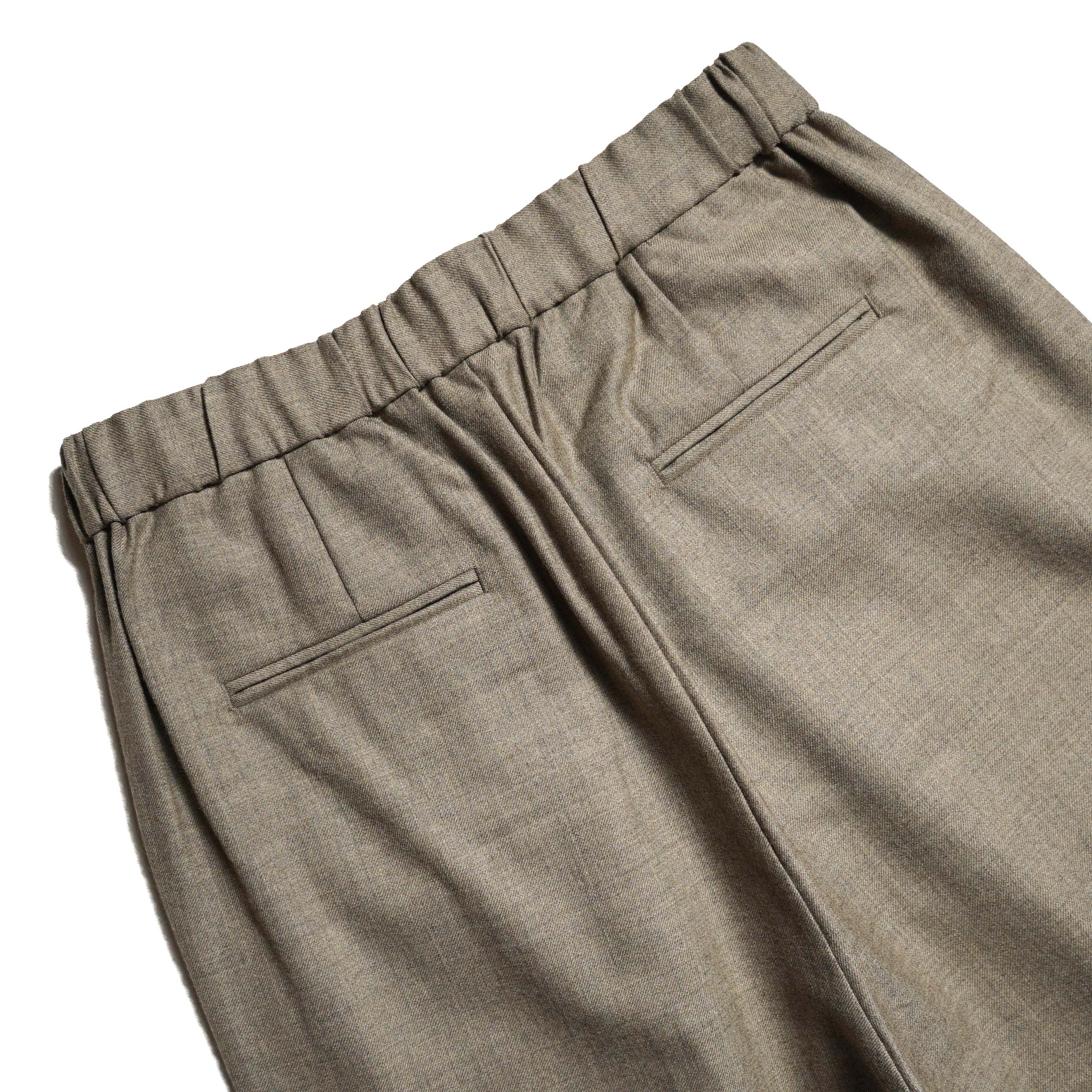 maison de soil / WOOL SERGE 2TUCK TAPERED EASY PANTS (Beige) 背面 / ポケット