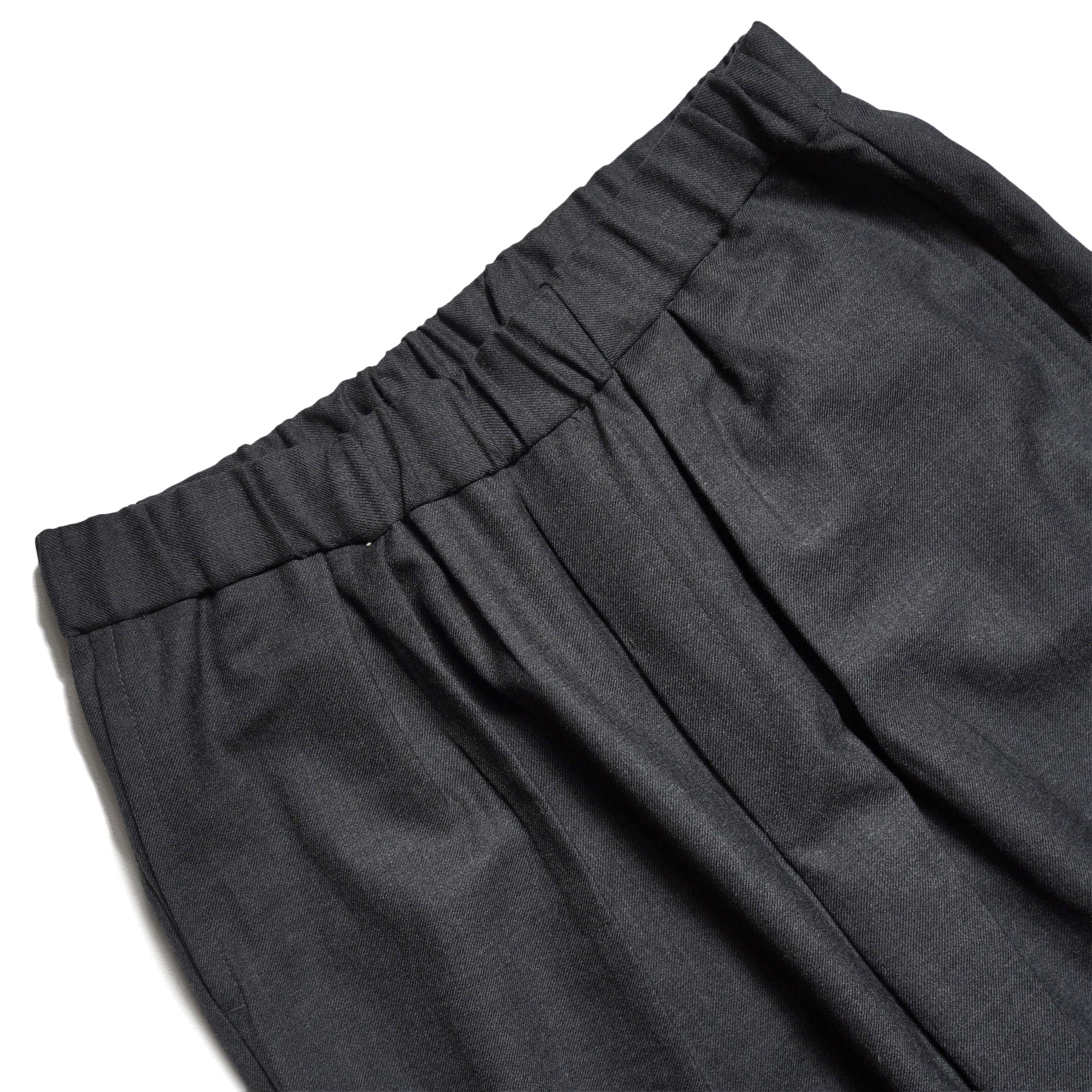 maison de soil / WOOL SERGE 2TUCK TAPERED EASY PANTS (Charcoal) ウエスト