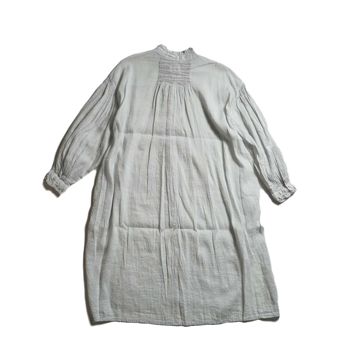 maison de soil / AUTO LOOM COTTON/LINEN PLAIN(OVERDYE) FRILL COLLAR MAXI SHIRT DRESS WITH PINTUCK (Light Gray)背面