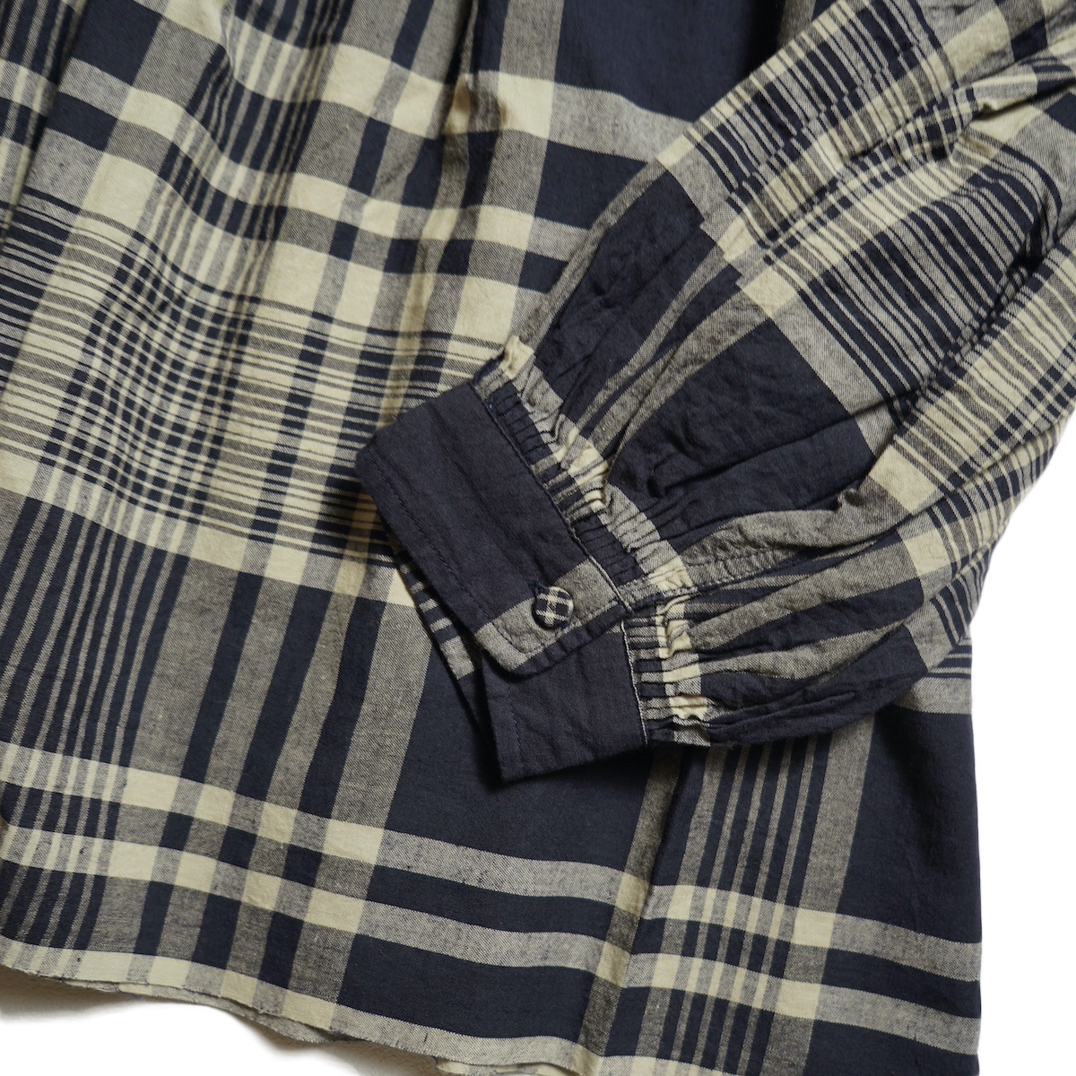maison de soil / HANDWOVEN HEAVY COTTON CHECK BACK OPENING STAND