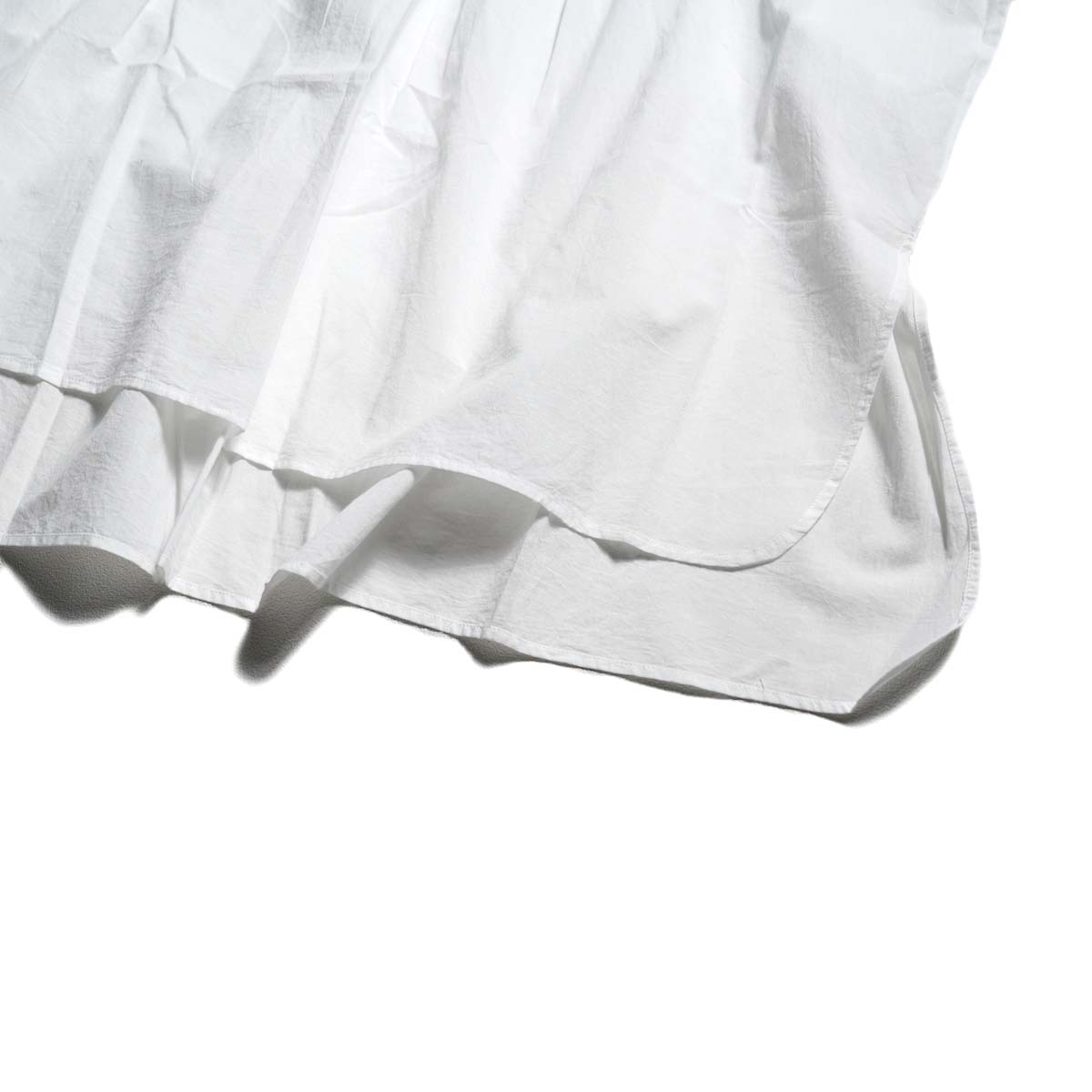 maison de soil / 60s ORGANIC CAMBRIC BANDED COLLAR EMB TUNIC (White) 裾