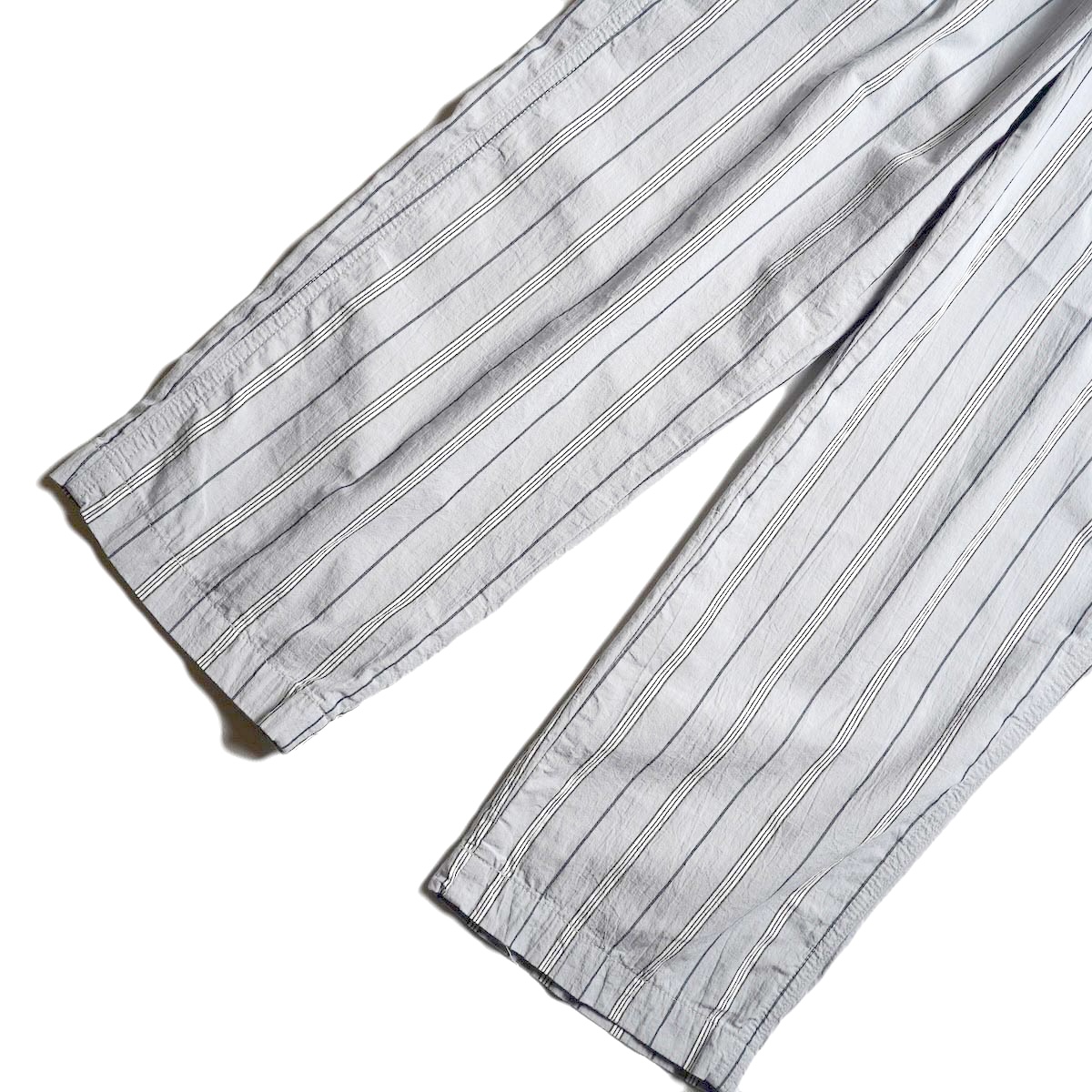 MASTER&Co. / COTTON STRIPED DRAWSTRING PANTS (Gray) 裾