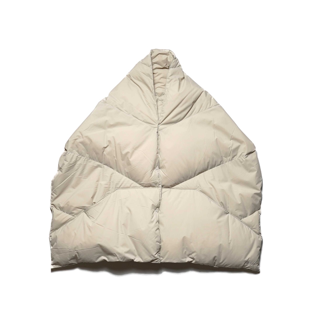 NANGA / DOWN PONCHO MUFFLER (Mocha)