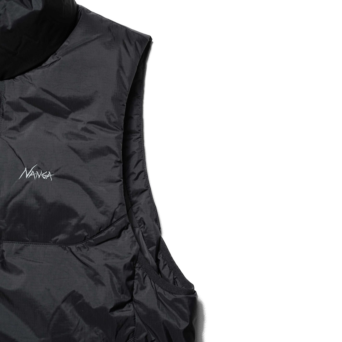 NANGA / AURORA TEX STAND COLLAR DOWN VEST (Black)