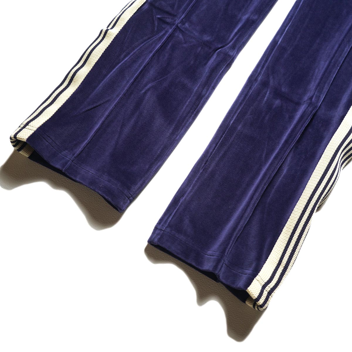 ニードルス　NARROW TRACK PANTS VELOUR ネイビー NEEDLES（ニードルズ）Narrow Track Pant（ナロートラックパンツ