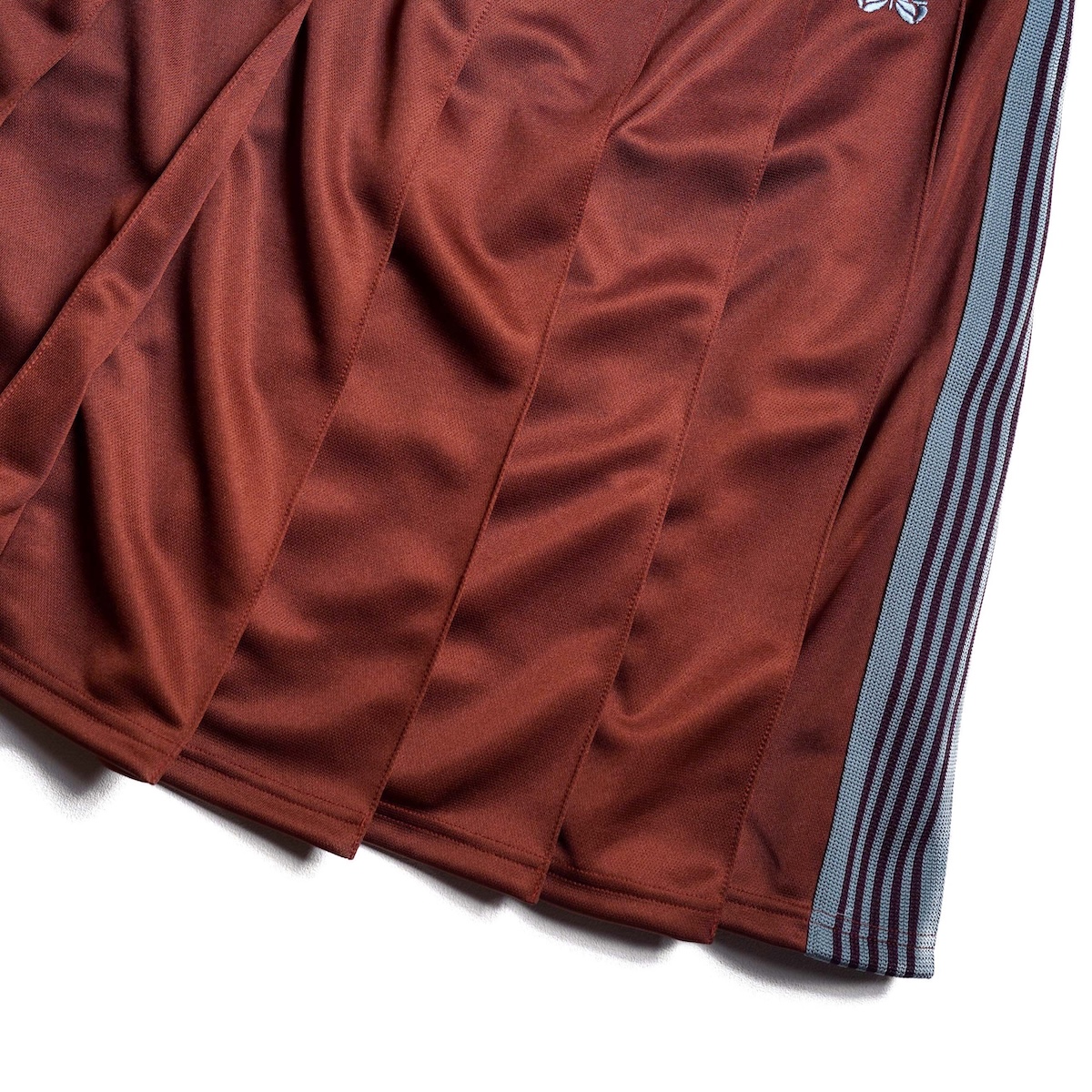 Needles / Pleated Track Skirt - Poly Smooth (Rust) 裾