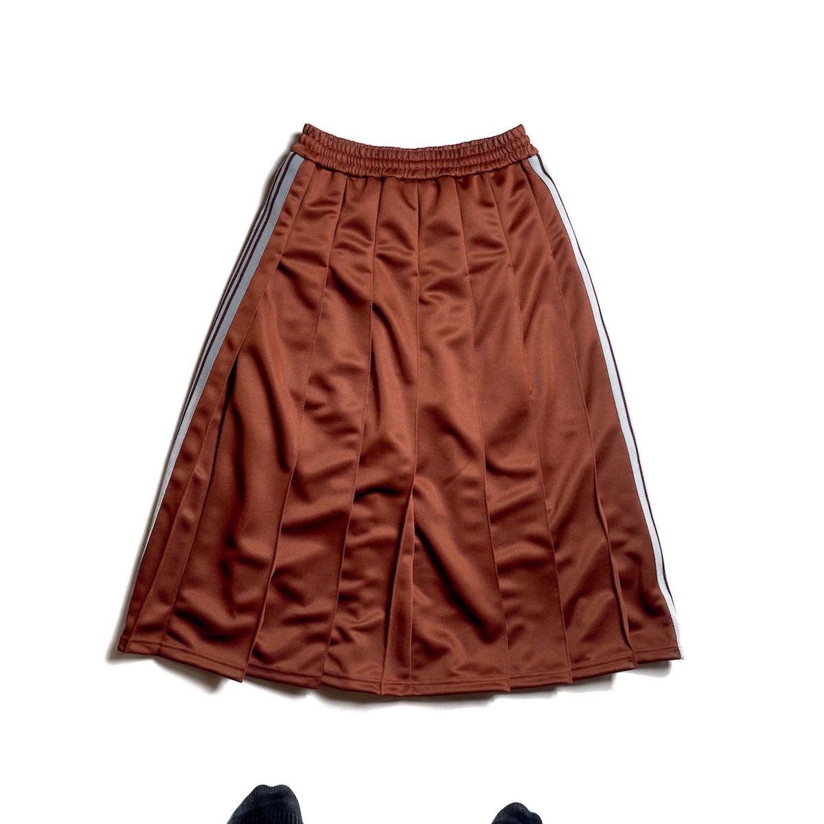 Needles / Pleated Track Skirt - Poly Smooth (Rust) 背面