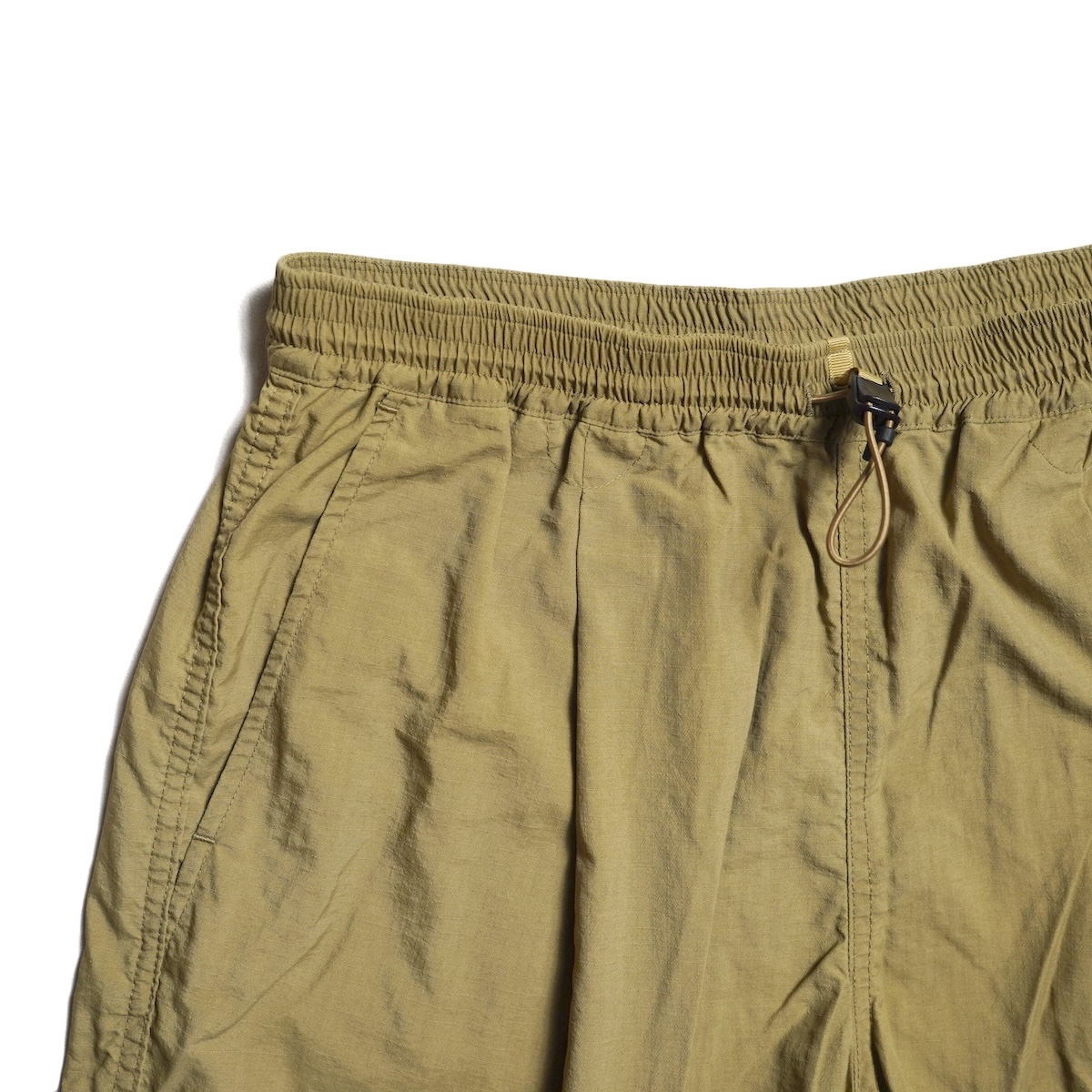 nonnative / HIKER EASY SHORTS NYLON RIPSTOP PIGMENT DYE (Beige)