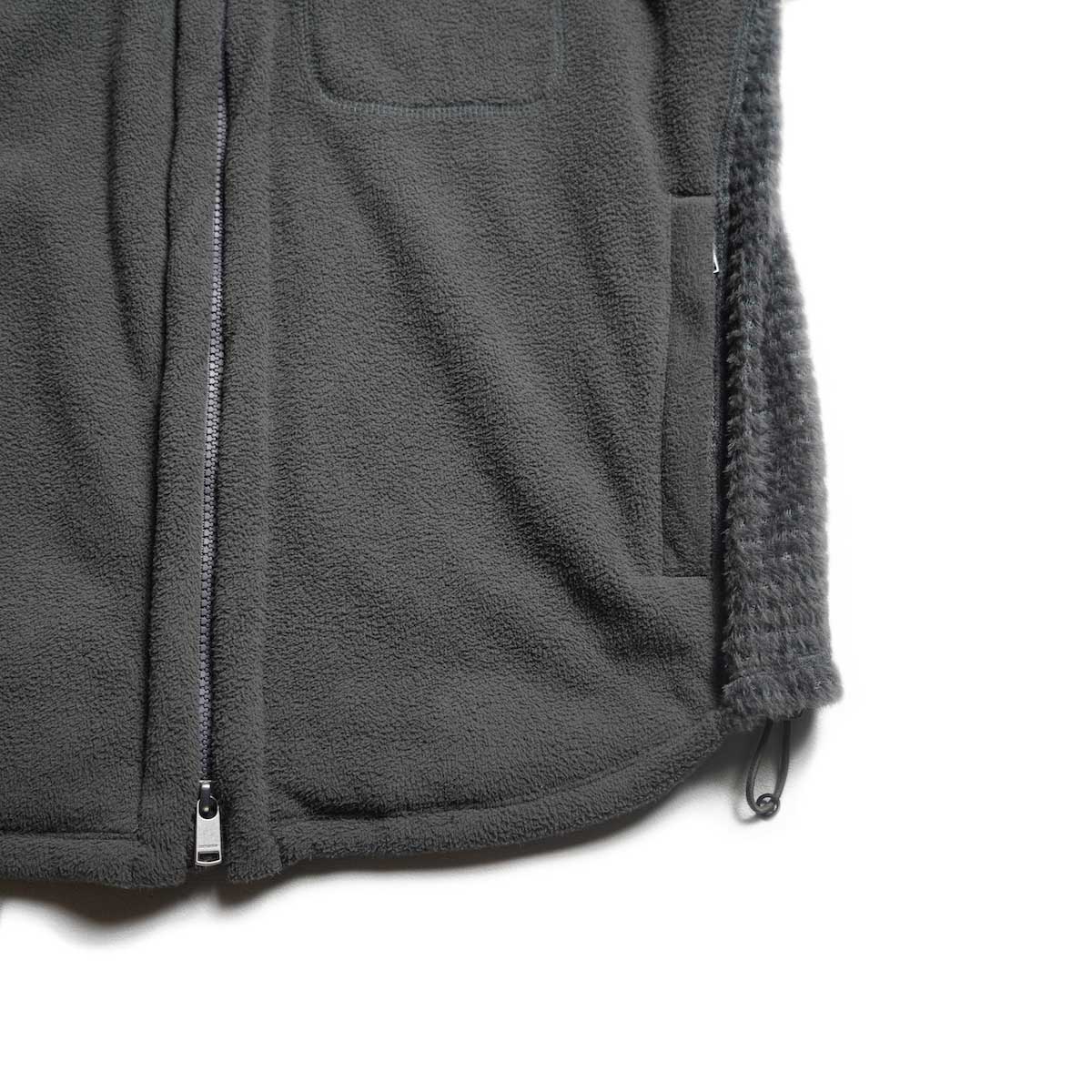 nonnative / HIKER VEST POLARTEC® WIND PRO® (Gray)