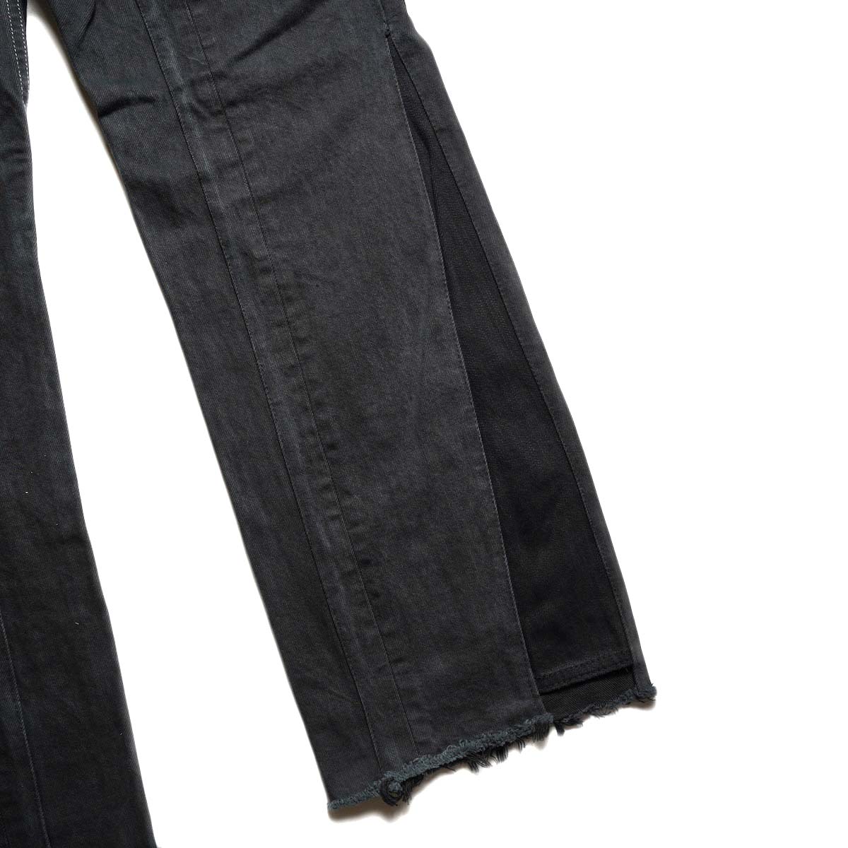 OLD PARK / SWAPPED JEANS (Black - L) 裾