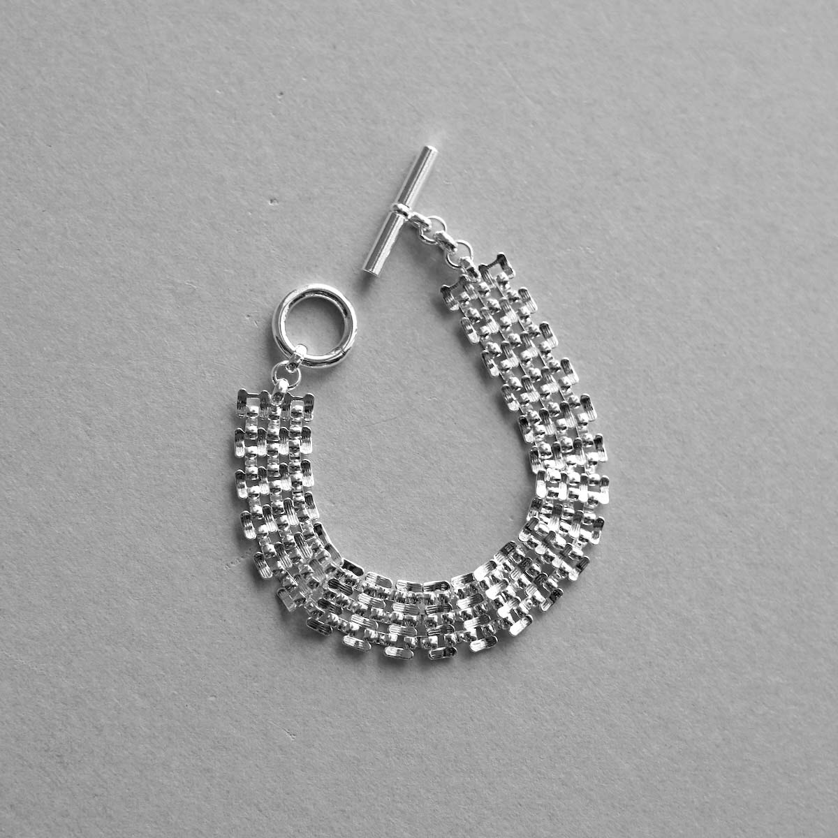 アクセサリー on the sunny side. Leaf Chain Bracelet ON THE SUNNY SIDE OF THE STREET / Jubllee Chain Bracelet (White