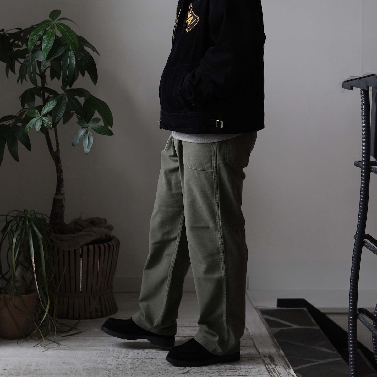orSlow / REAL USED WASH VINTAGE FIT FATIGUE PANTS (Dark Olive Stone) 178cm / size 3 着用③