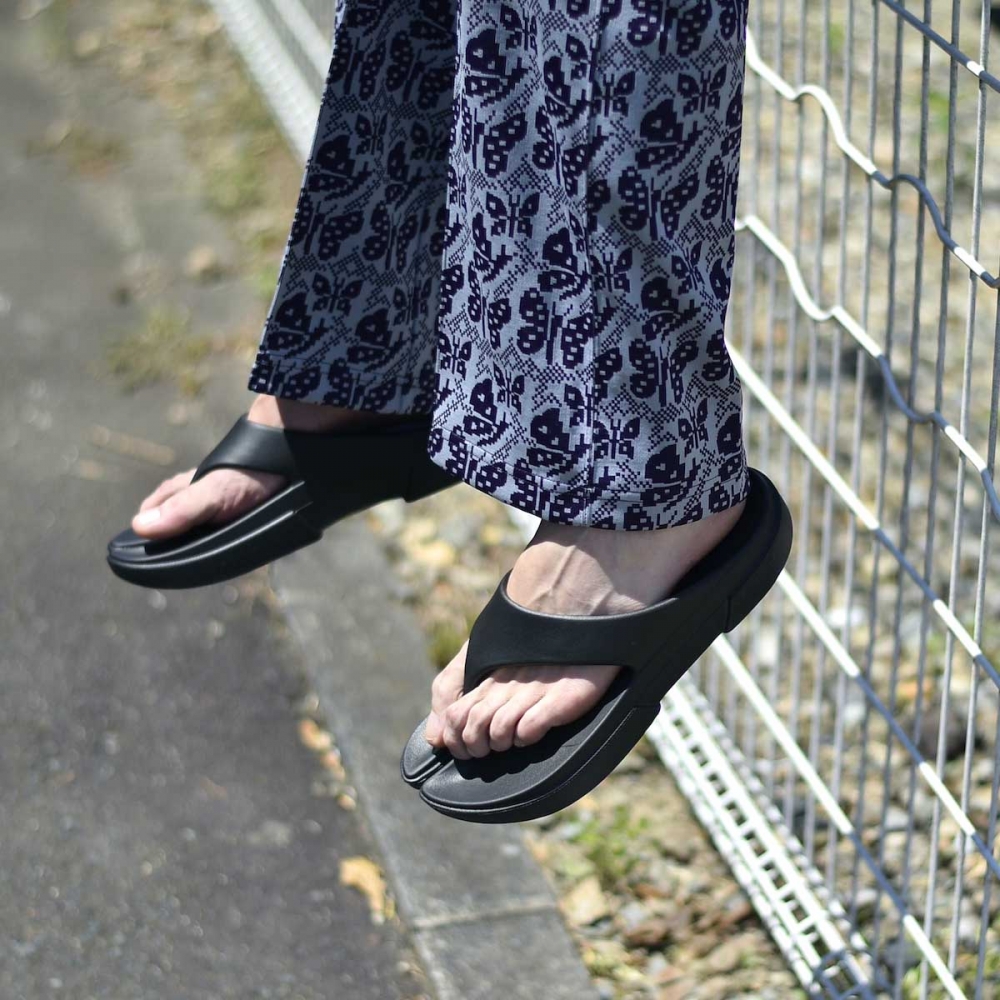 PAES / Flip Flop 01 Sandal (Black)着用イメージ2