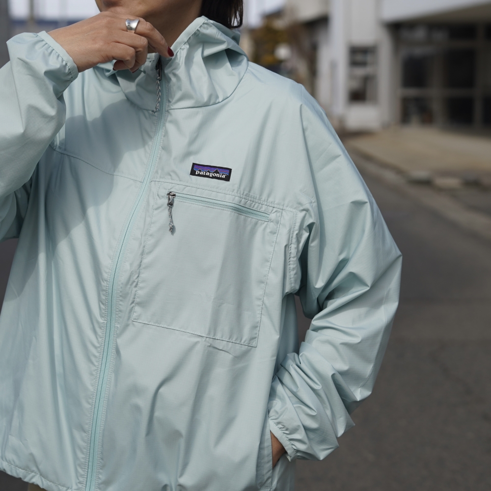 Patagonia / W's Light & Variable Jkt (Weathered Stone)