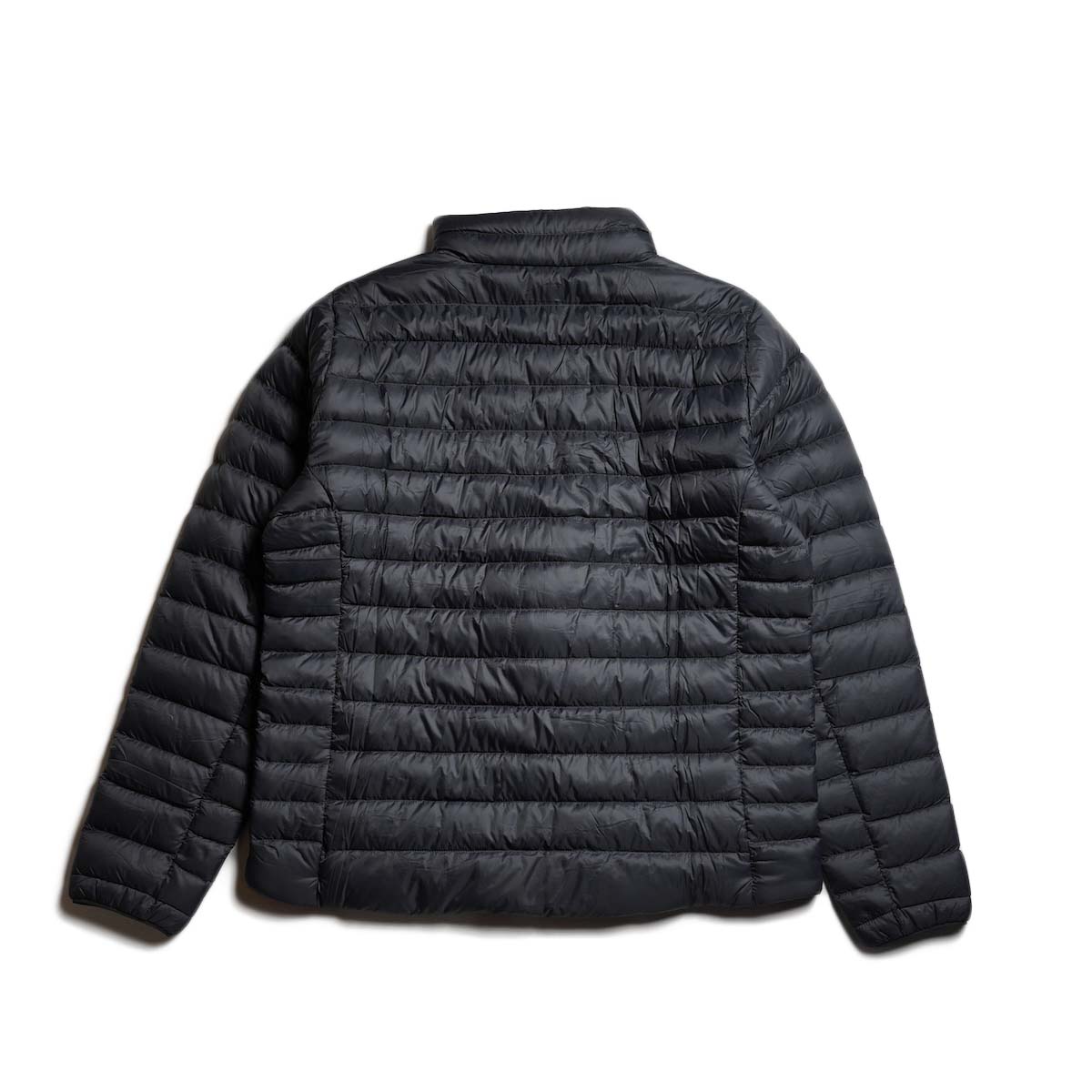 Patagonia / M"s DOWN SWEATER (Black) 背面