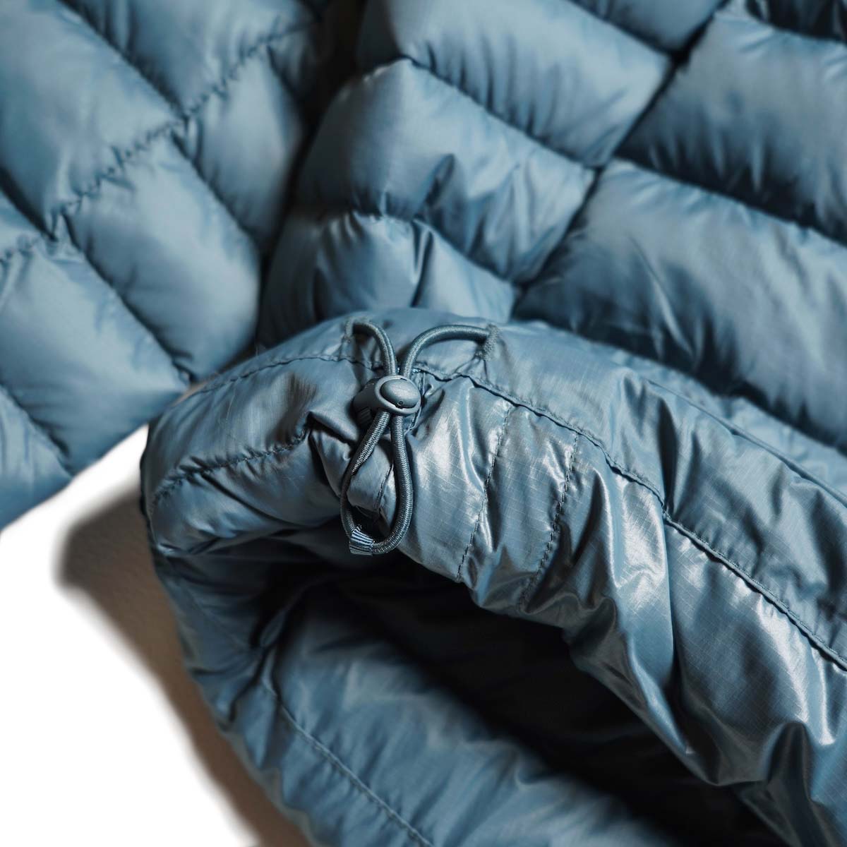 Patagonia / M"s DOWN SWEATER (Summit Blue) 裾コード
