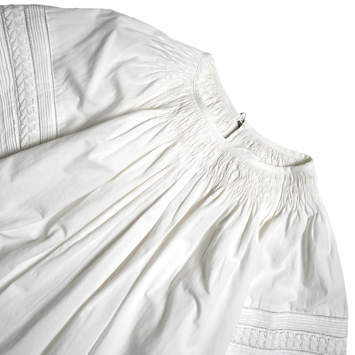 Pheeta / PH015C-62 Trinity Volume Sleeve Shirt (White) 襟元