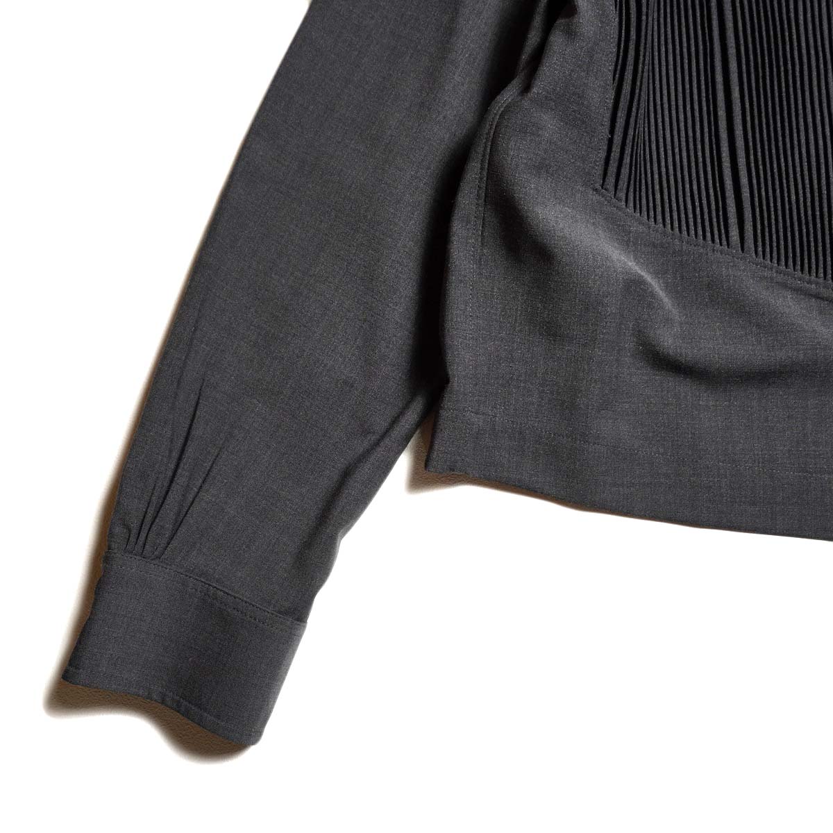 Pheeta / PH016C-2 Bourke -SHIRTS (Dark Gray) 袖先