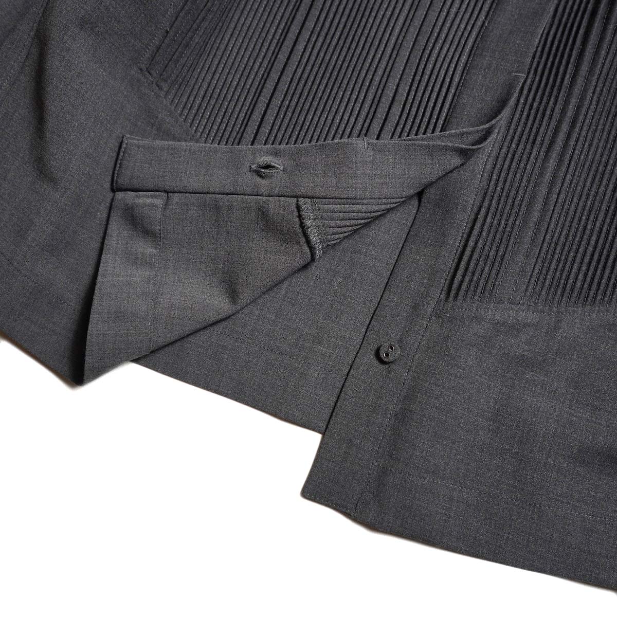 Pheeta / PH016C-2 Bourke -SHIRTS (Dark Gray) ボタン