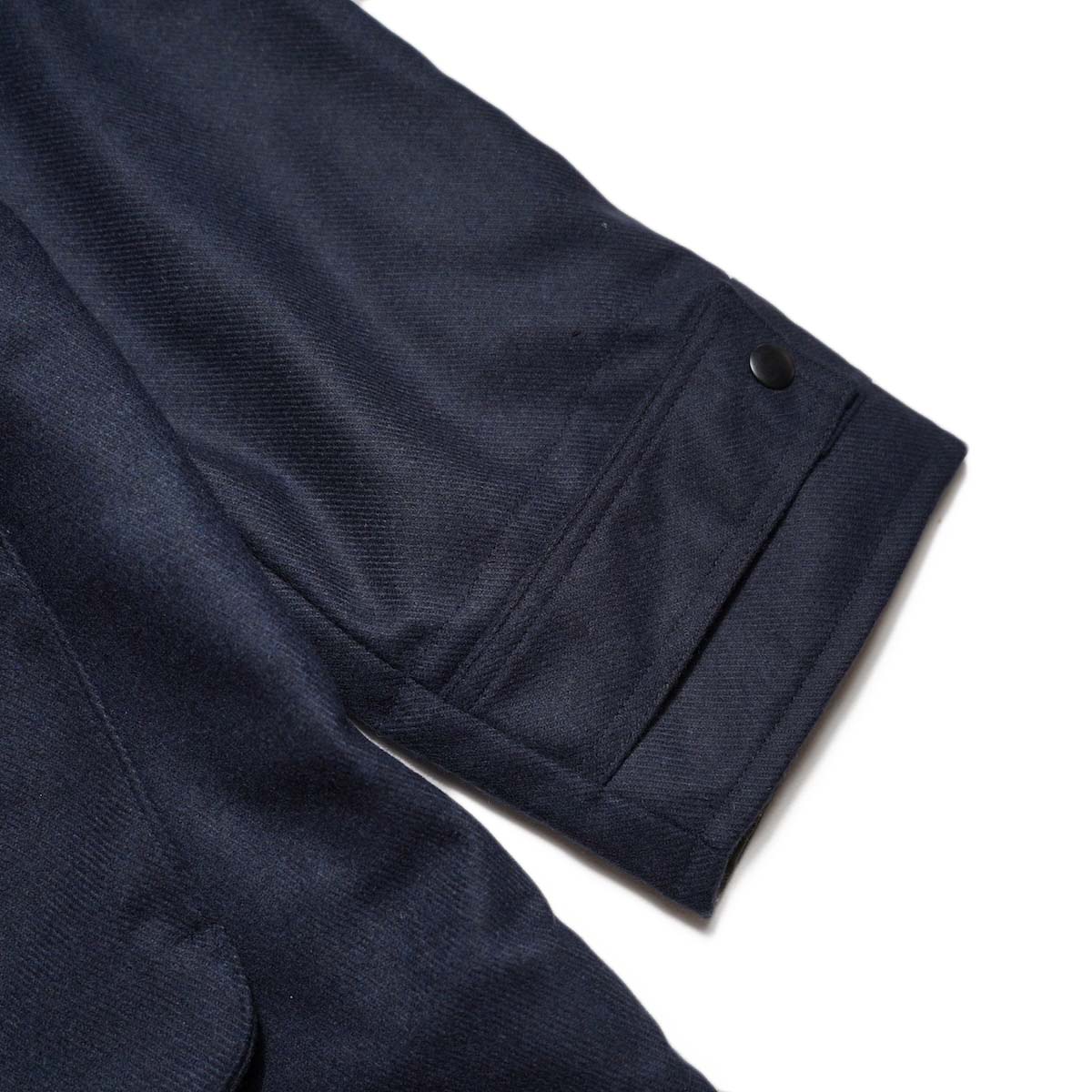 PORTRAITE / Classic Field Jacket-Long (Dark Navy Wool) 袖先