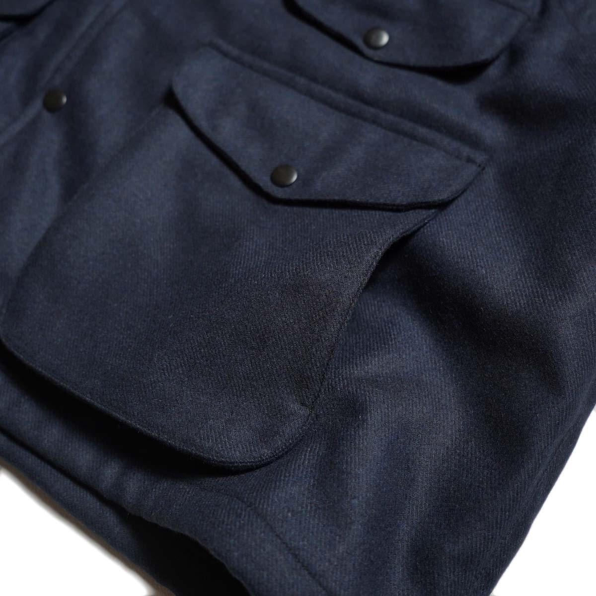 PORTRAITE / Over Vest (Dark Navy Wool) サイドポケット
