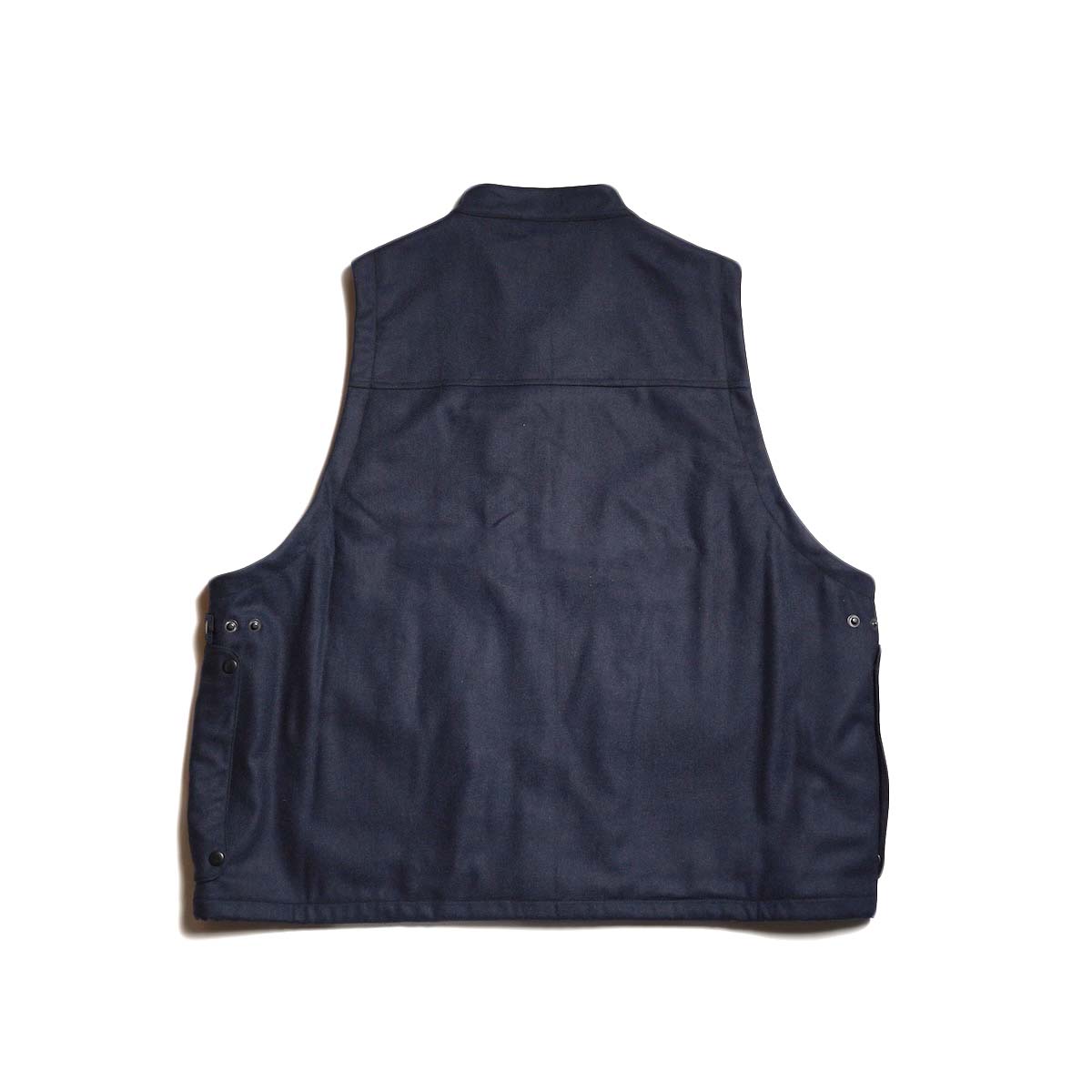 PORTRAITE / Over Vest (Dark Navy Wool) 背面