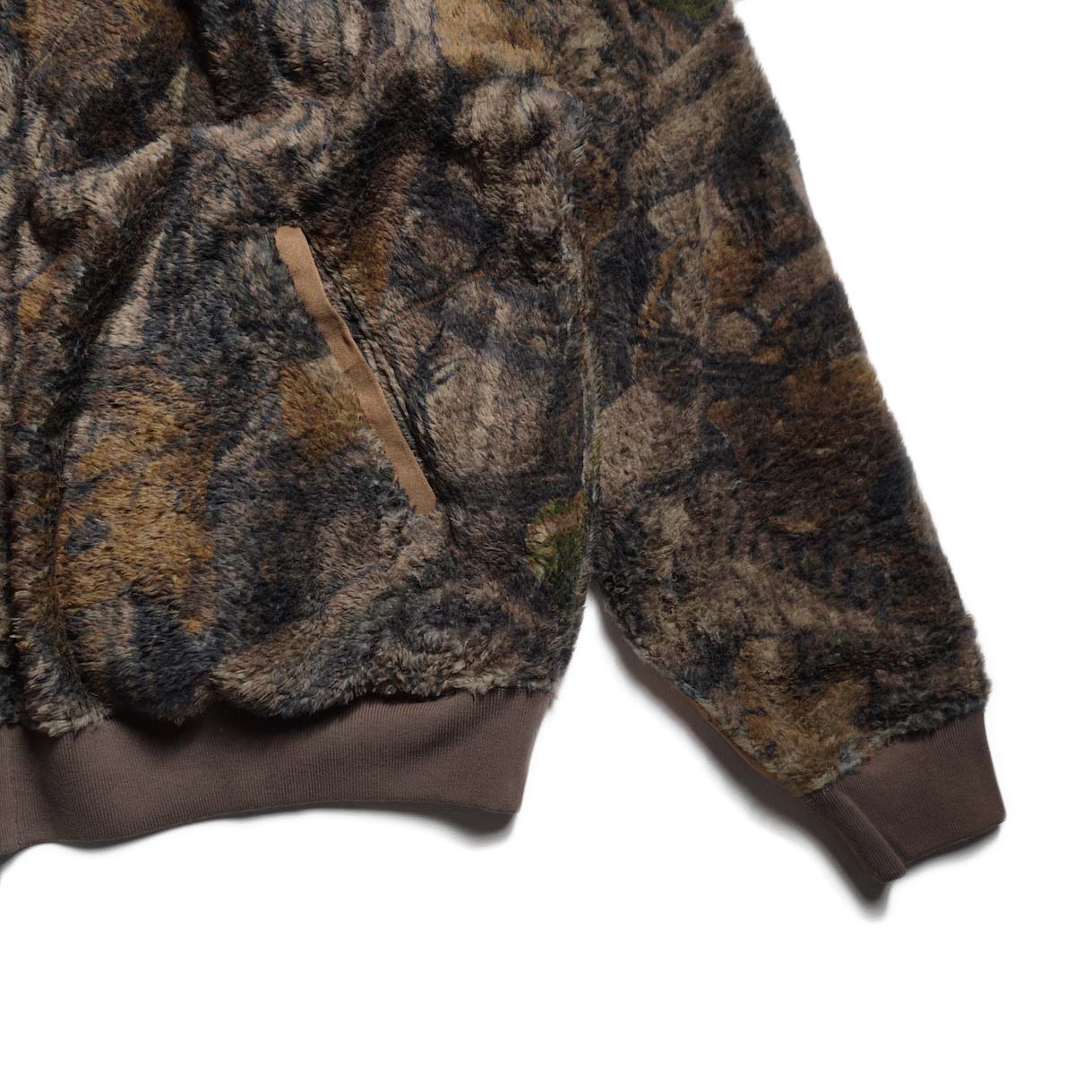 REMI RELIEF / シャギーフリースZIP JKT (Camo) リブ