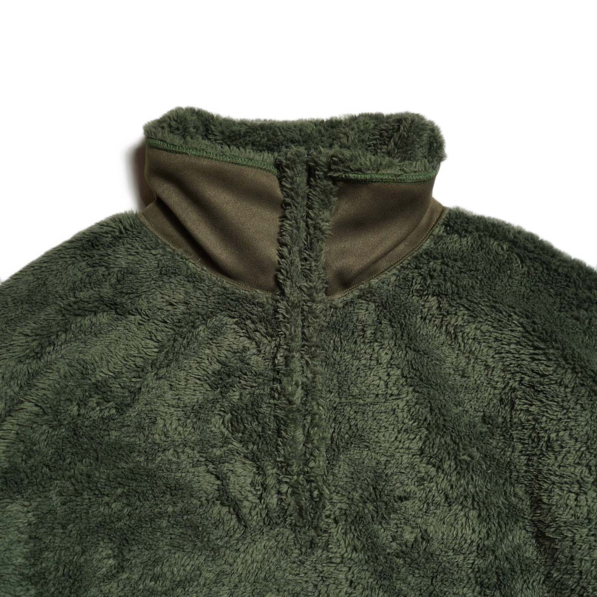 REMI RELIEF / シャギーフリースハーフZIP (Khaki) フロントZIP