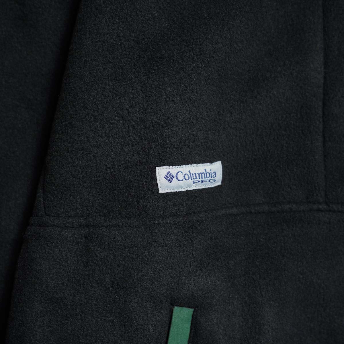 South2 West8 × COLUMBIA PFG / Wintertrainer™ Fleece Jacket (Black/Black) タグ