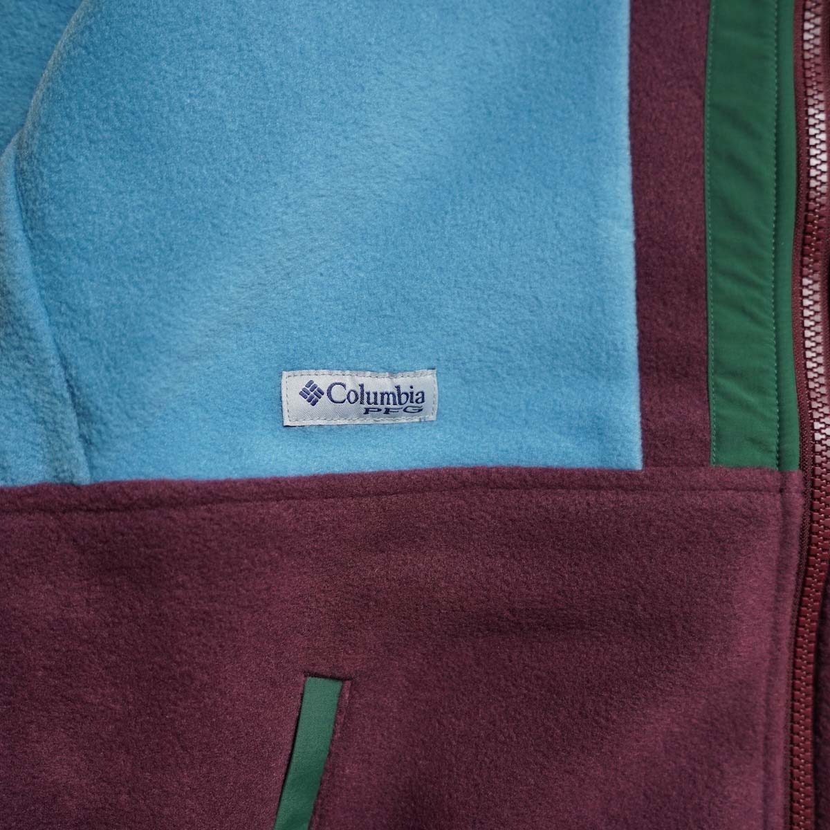 South2 West8 × COLUMBIA PFG / Wintertrainer™ Fleece Jacket (Blue/Burgundy) タグ