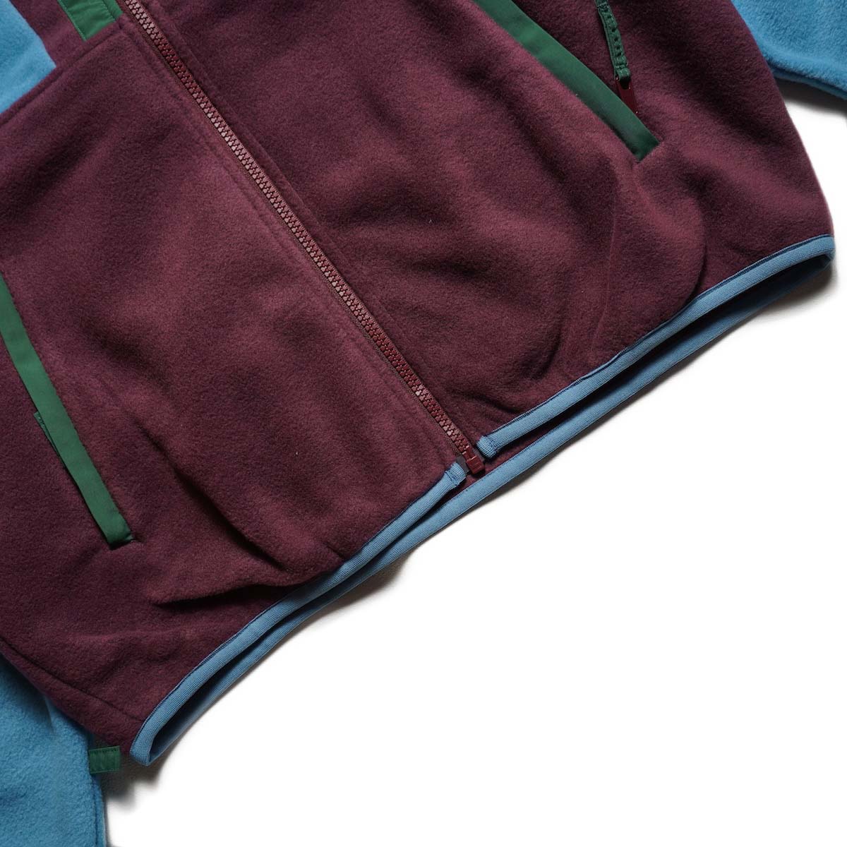 South2 West8 × COLUMBIA PFG / Wintertrainer™ Fleece Jacket (Blue/Burgundy) 裾パイピング
