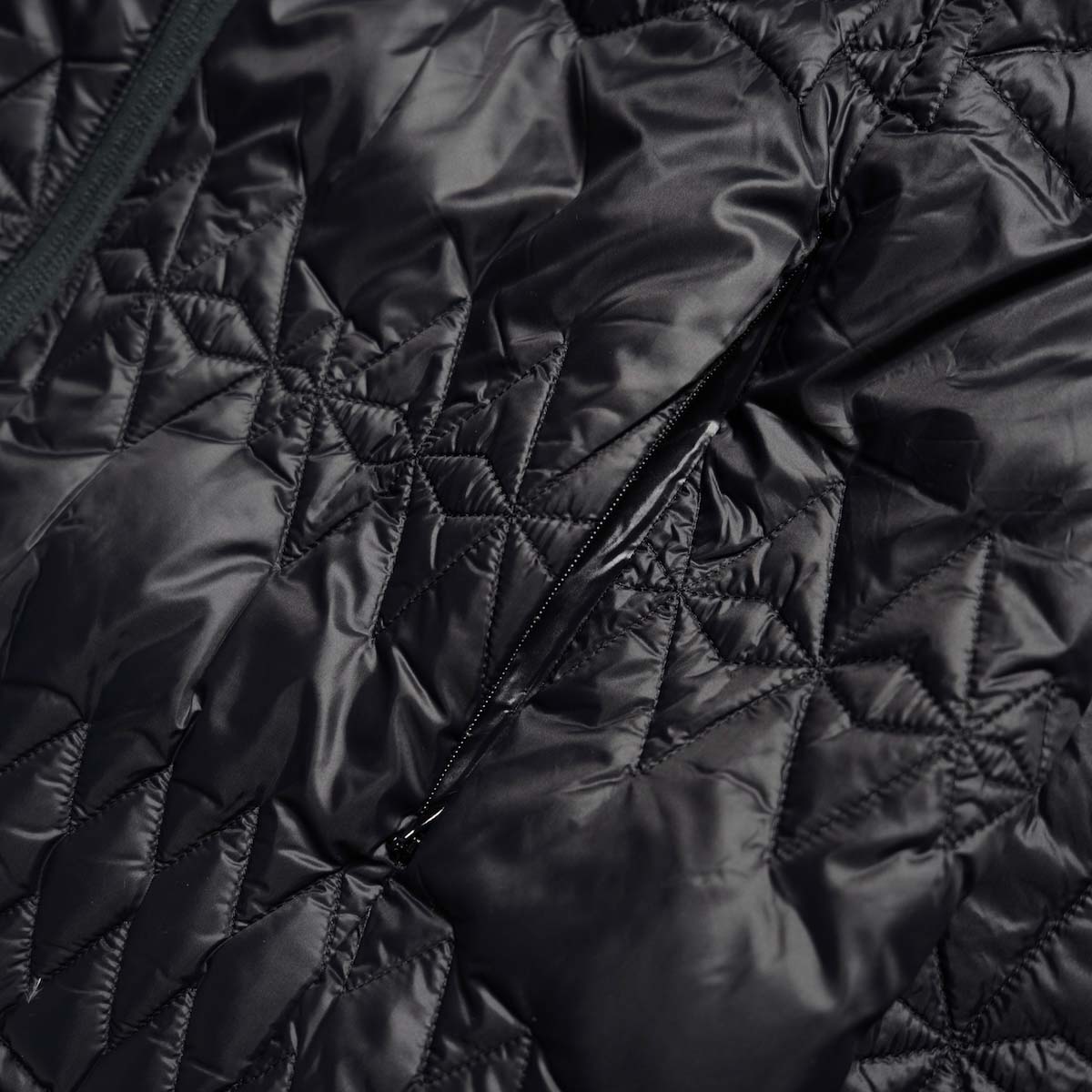 South2 West8 × TAION / Inner Down Jacket (Black) ファスナーポケット