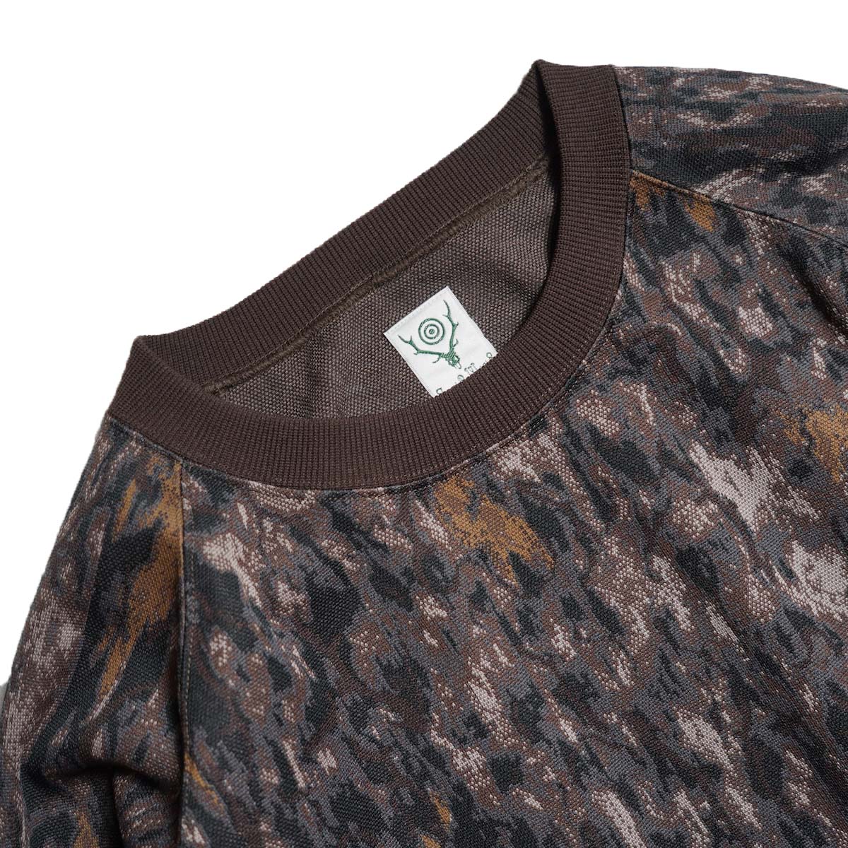 South2 West8 / Trainer Crew Neck Shirt-Horn Camo Jacquard (Brown) ネック