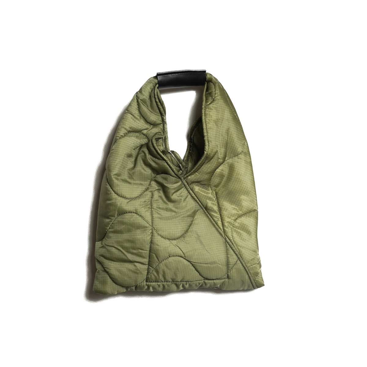 THRIFTY LOOK / TRIANGLE SMALL TOTE (Olive)背面