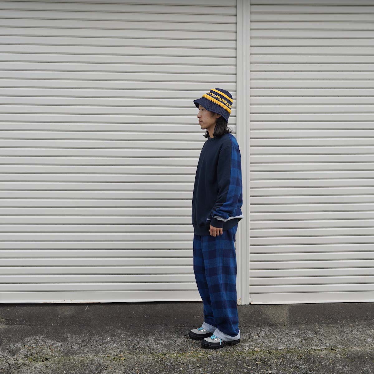 uniform experiment / LINE FLANNEL CHECK PANELED CREWNECK TOP (Blue)着用イメージ blue②