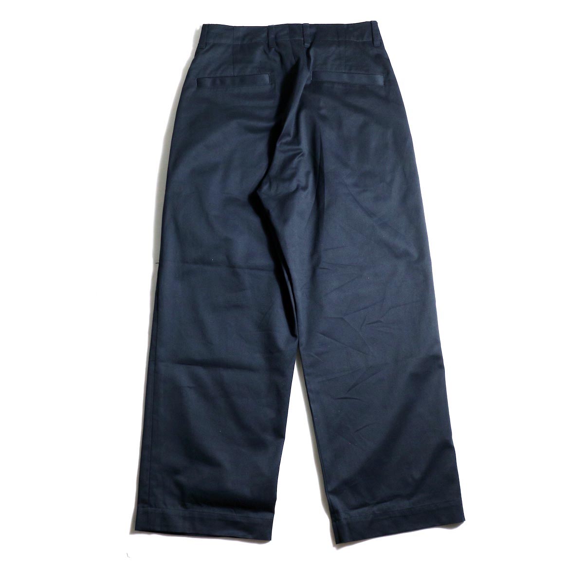 UNIVERSAL PRODUCTS / No Tuck Wide Chino Trousers (Navy)