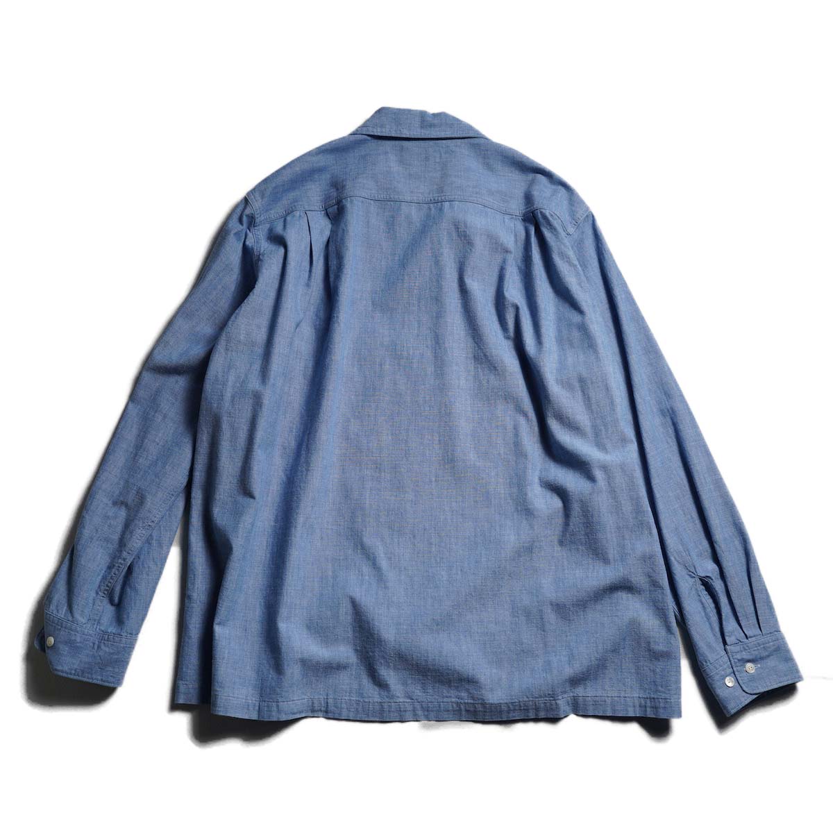 Unlikely / Unlikely Open Collar Chambray with Flower (Indigo)