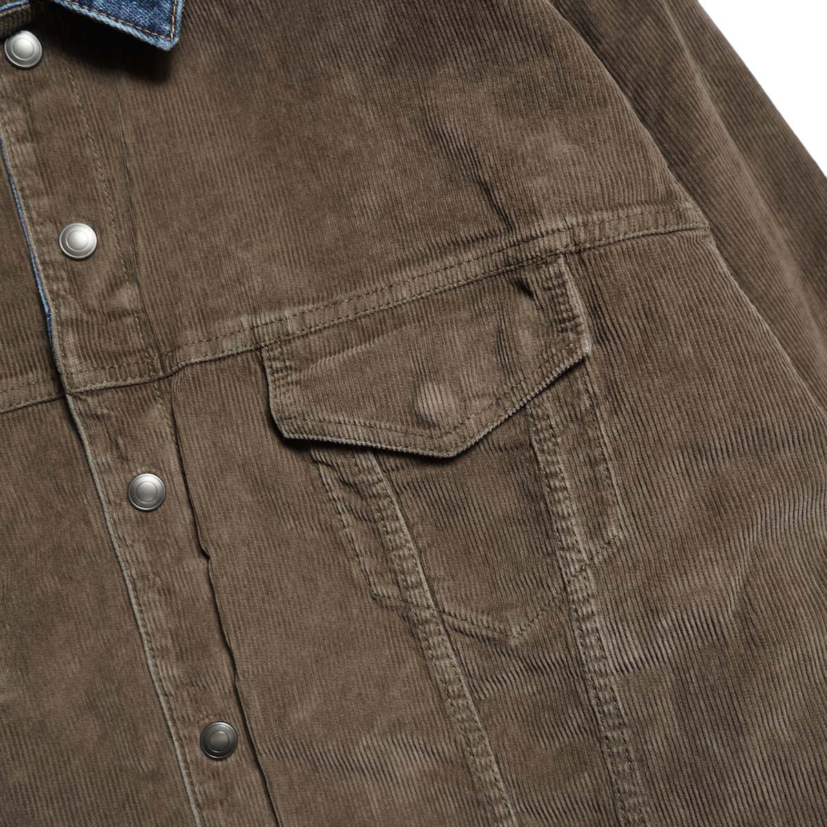 Unlikely / Unlikely Reversible Trucker Jacket (Indigo/Brown) コーデュロイジャケット面 - ポケット
