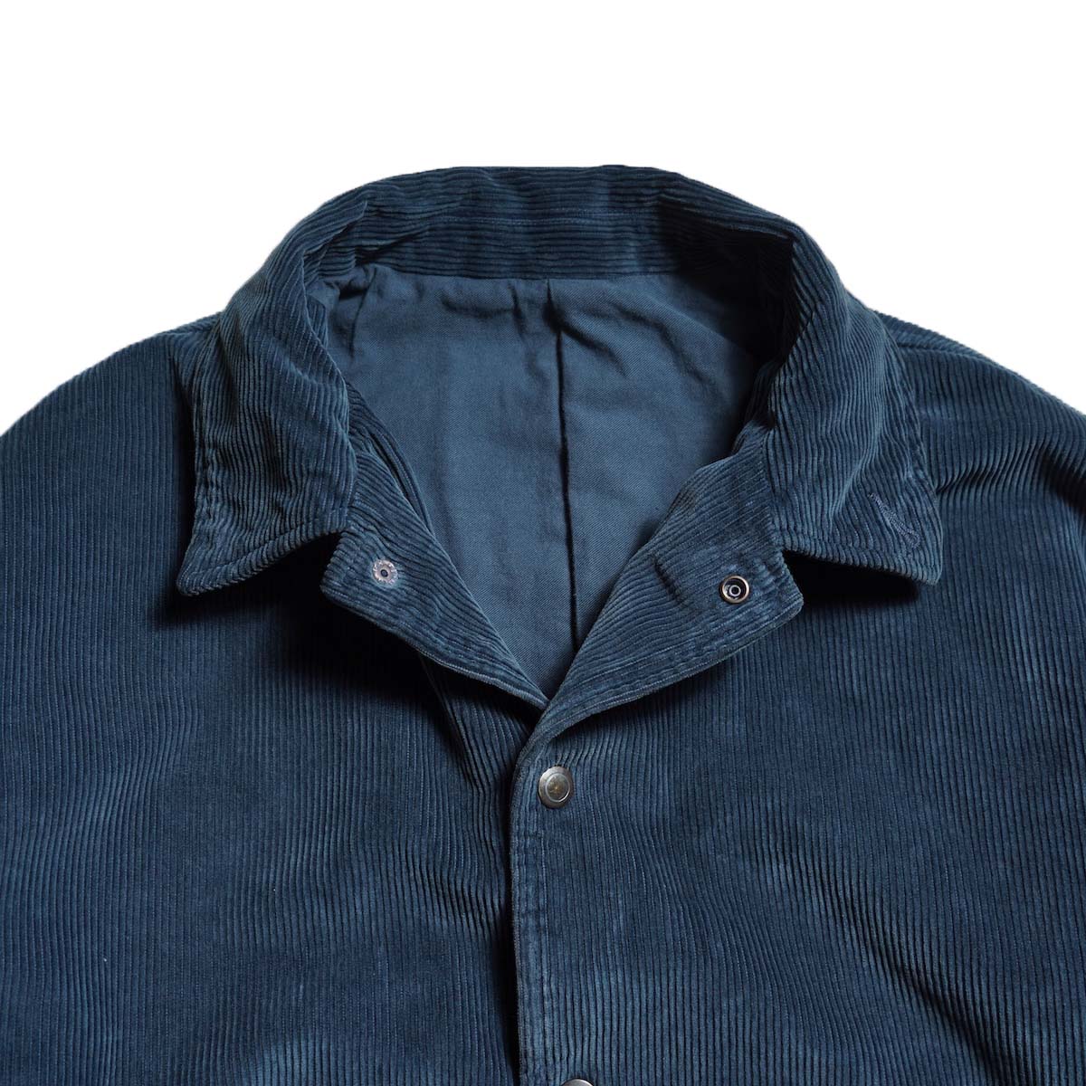 Unlikely / Unlikely Grand Coach Corduroy (Navy) 襟元
