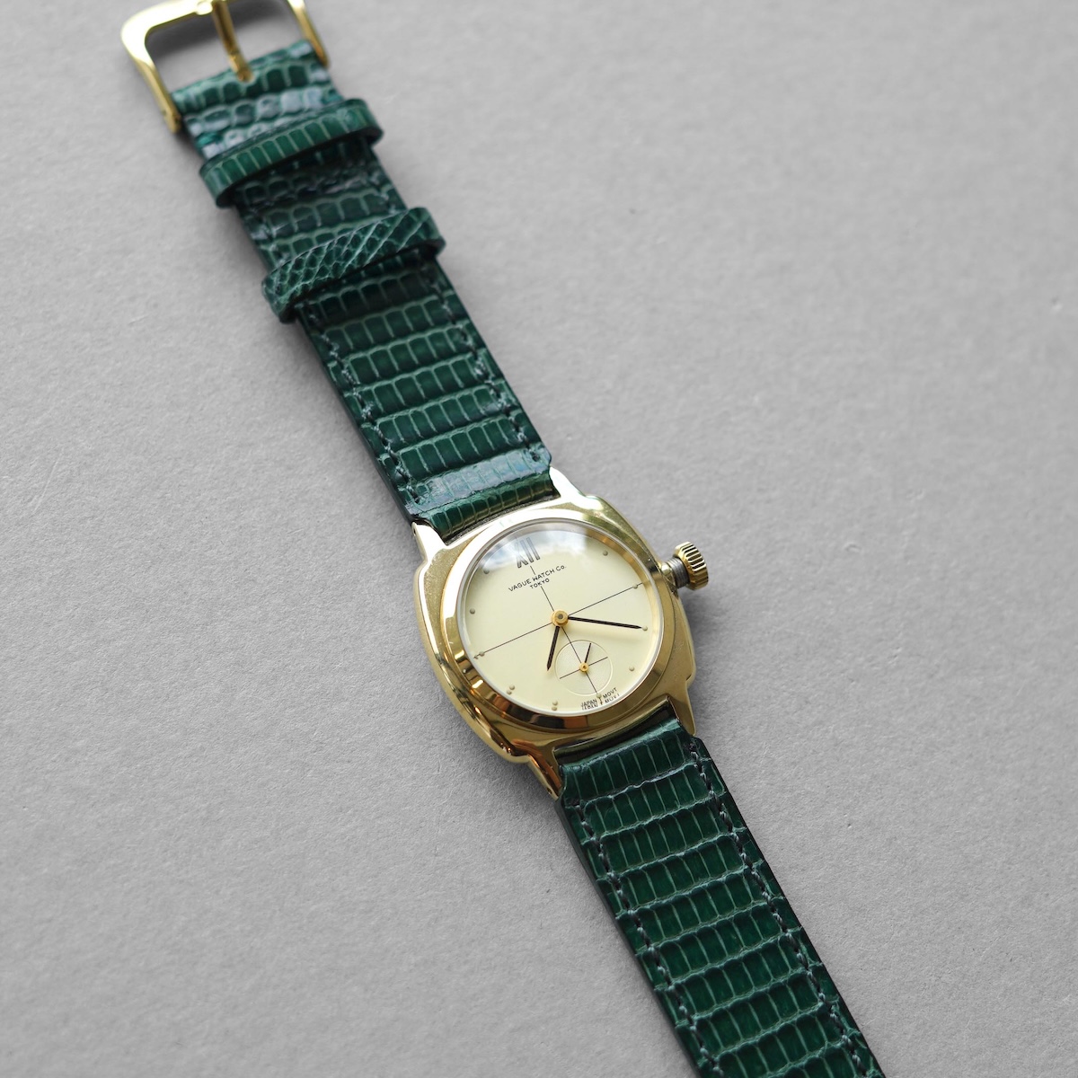 Vague Watch Co. / Coussin Sophie Dress Lizard - Gold