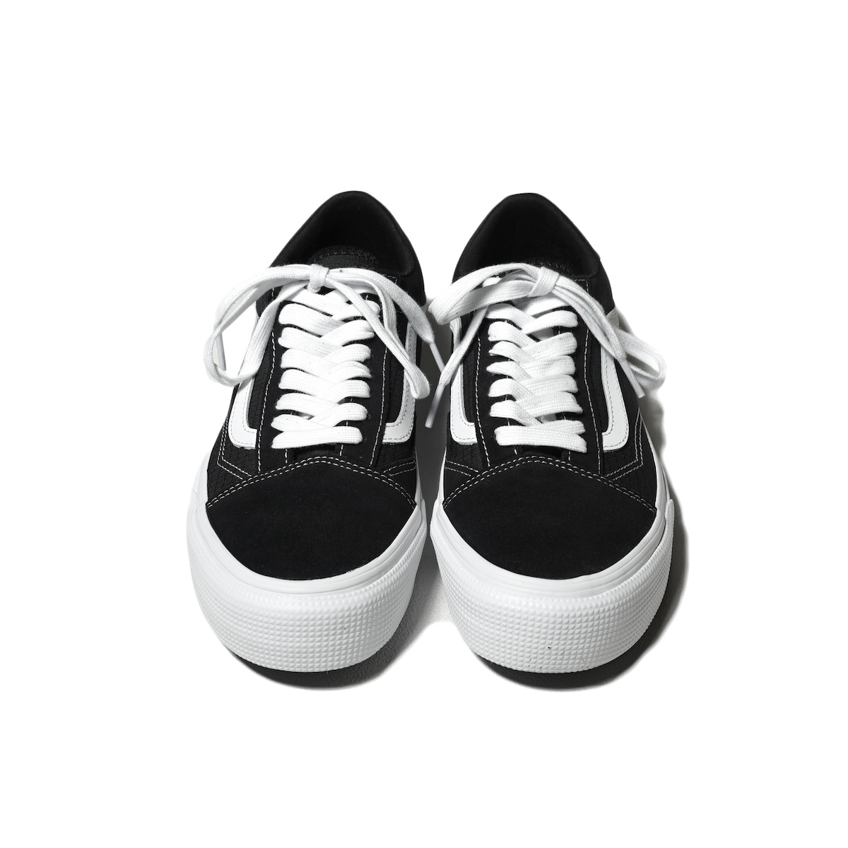 VANS / OLD SKOOL GORE-TEX® (Black / True White)