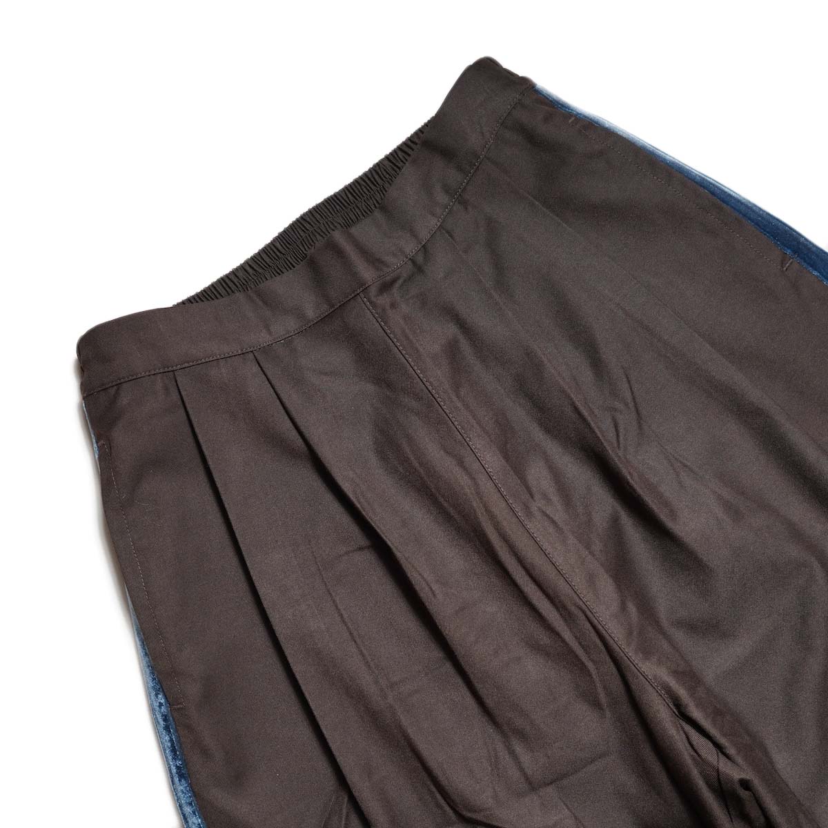WHYTO. / SIDE VELOUR LINE PANTS (Brown) ウエスト