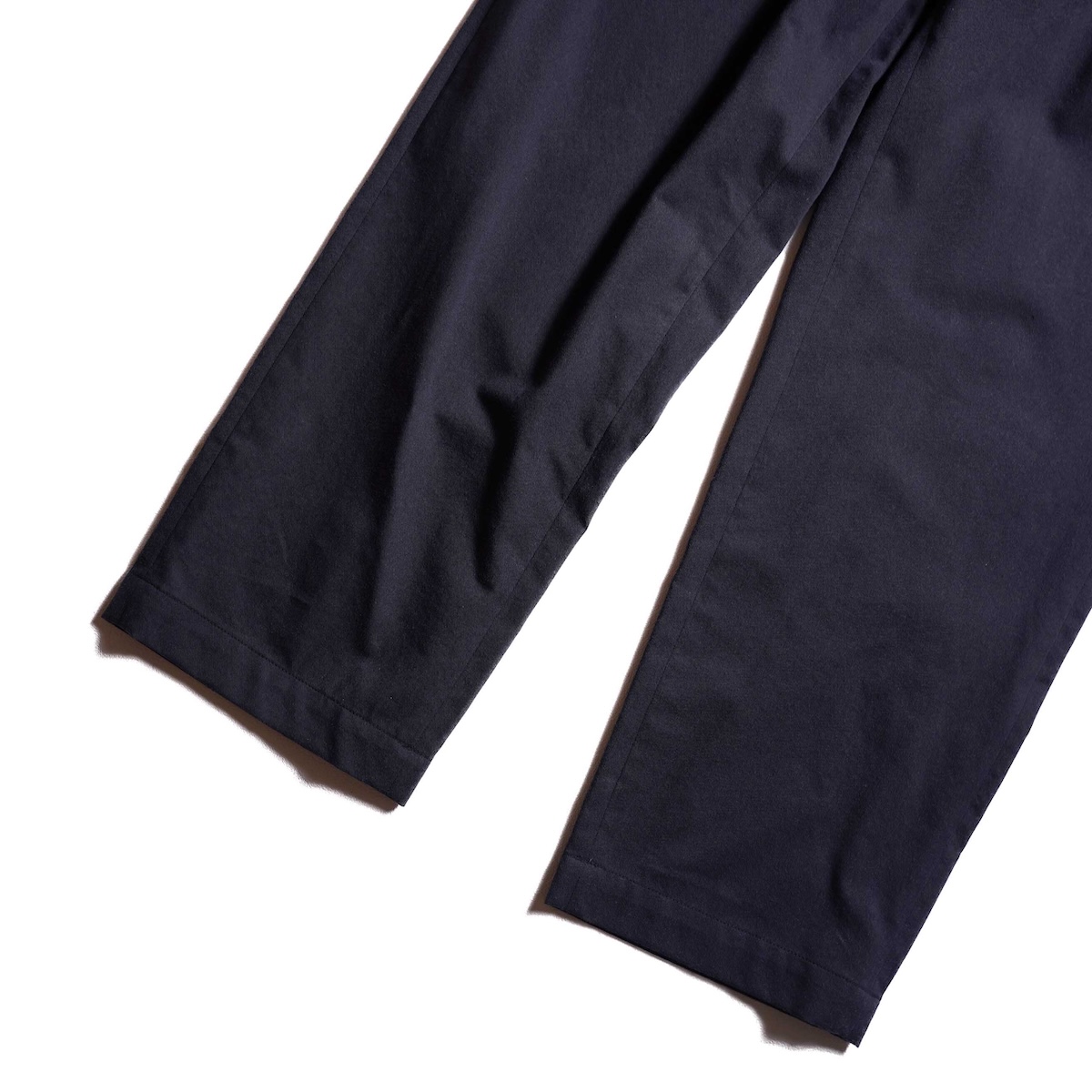 新品　23SS Y / ORGANIC COTTON CHINO Y / ORGANIC COTTON CHINO ADJUSTER TROUSERS | YLÈVE（イレーヴ