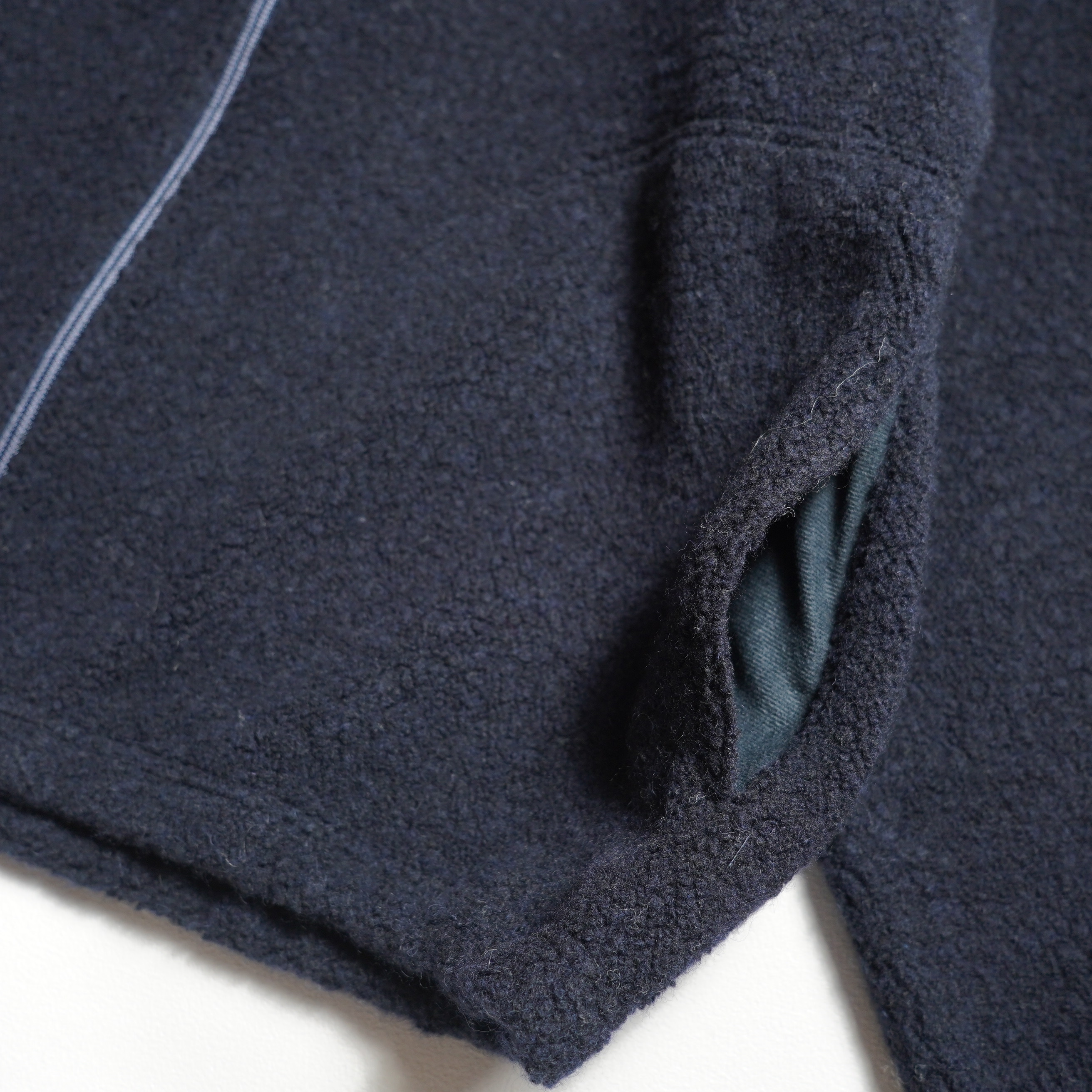 Y / RECYCLED WOOLEN PILE BLOUSON (White) 裾