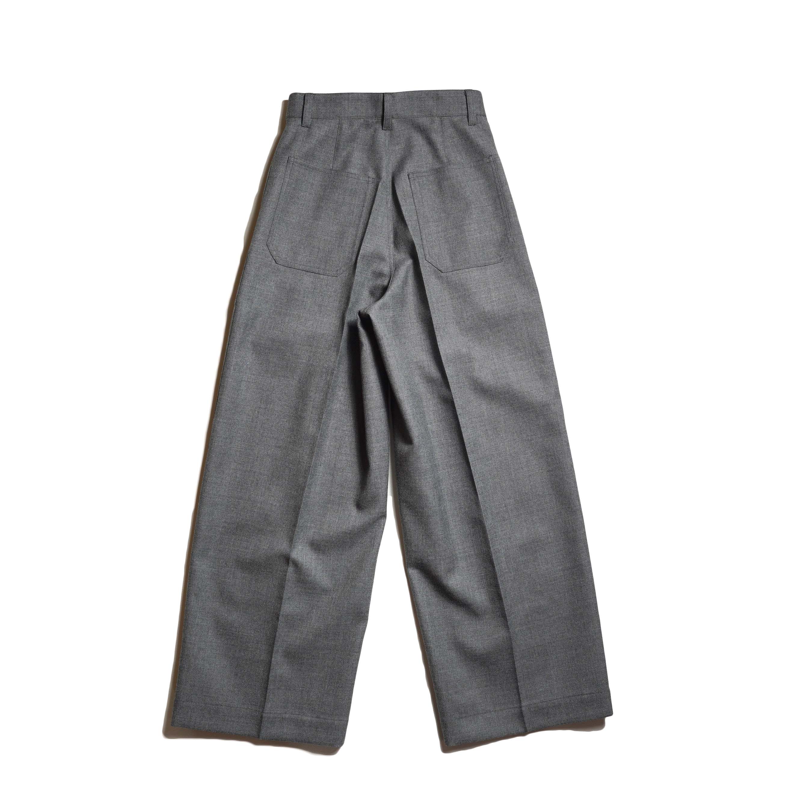 YLÈVE /  DRY WOOL TWILL TROUSERS (Charcoal) 背面