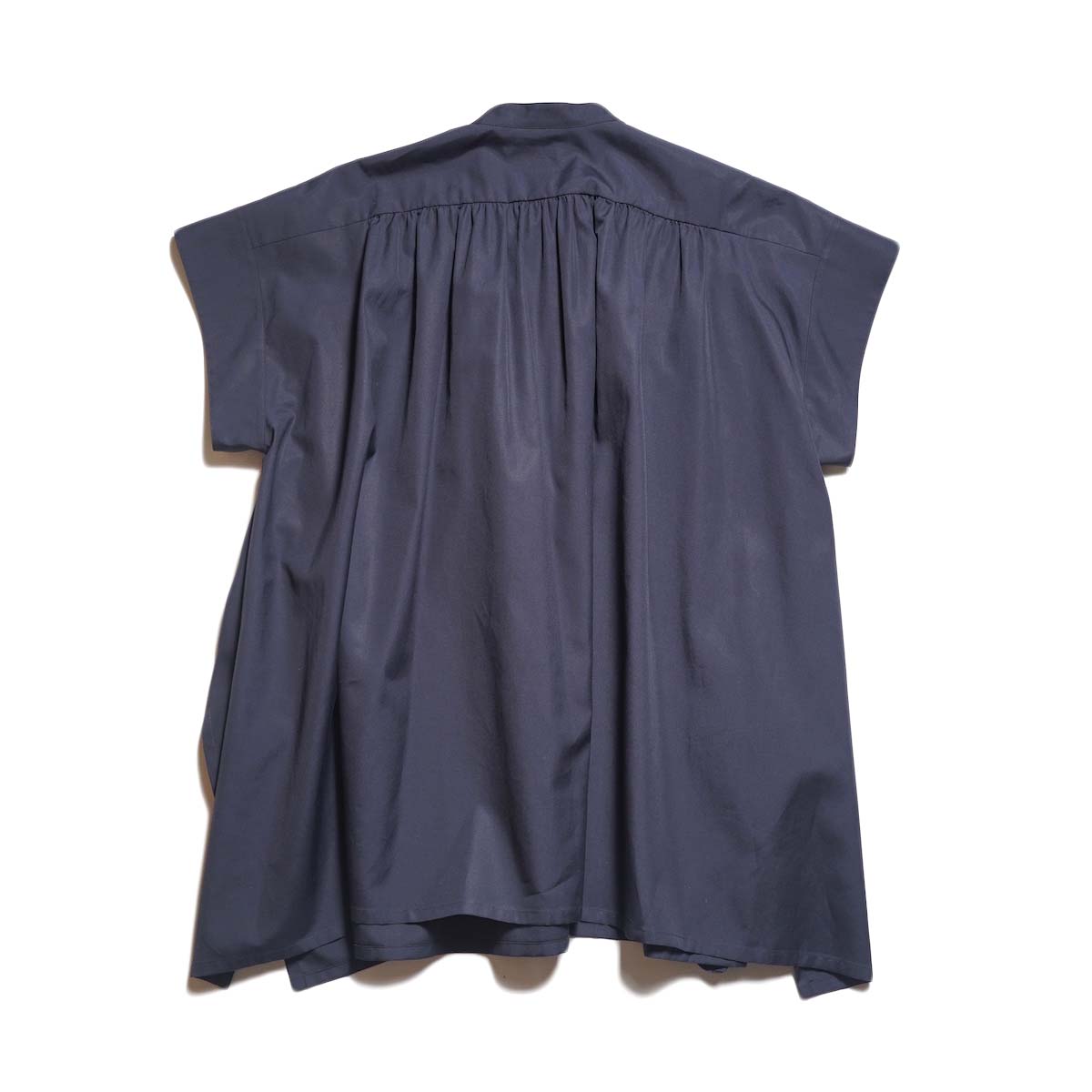 新品YLÈVE / BOURRIENNEイレーヴ ブリエンヌ コットンシャツ YLEVE イレーヴ ブリエンヌ コットン タイプライター ポンチョ