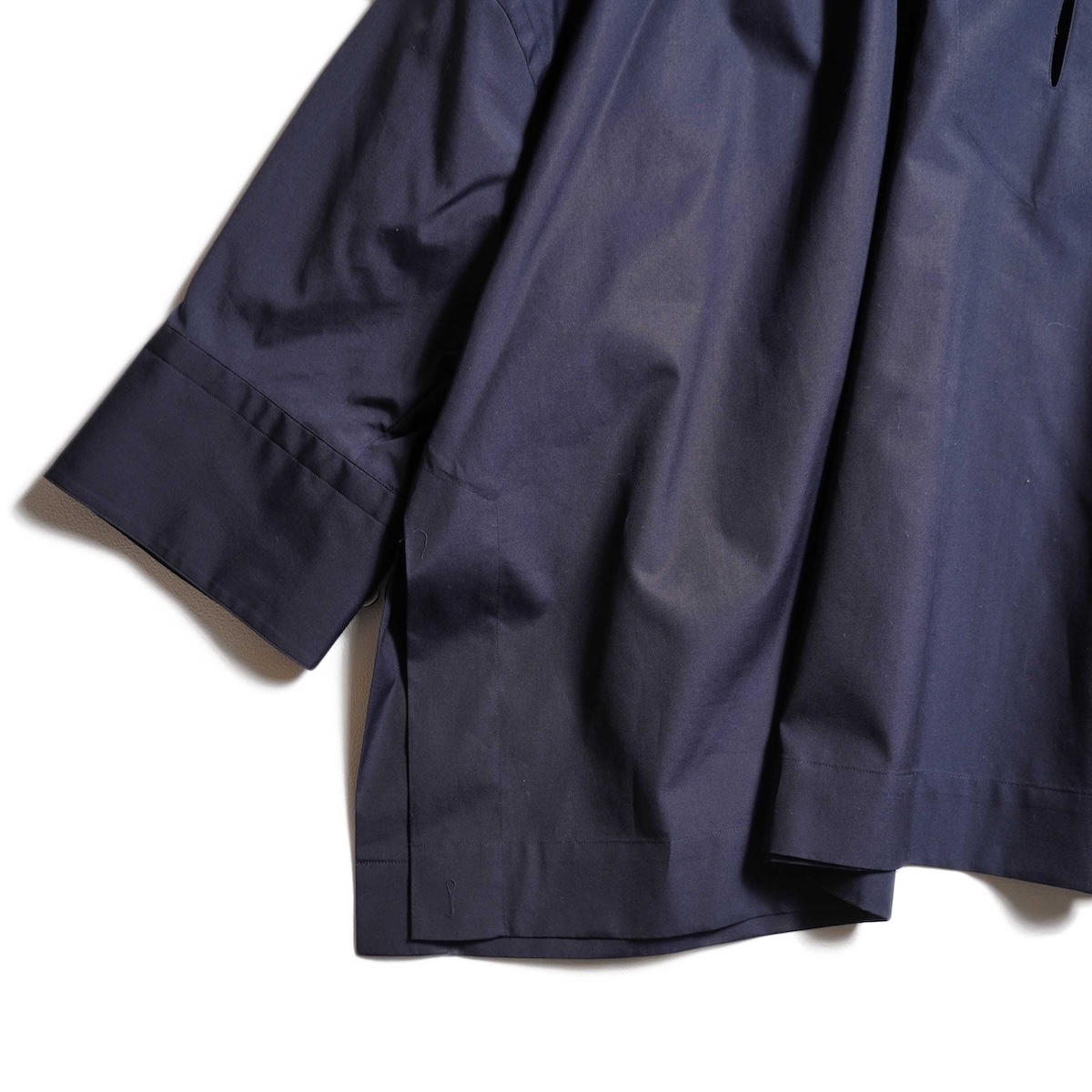 YLEVE / BOURRIENNE COTTON TYPEWRITER PONCHO SH / MA (Navy)