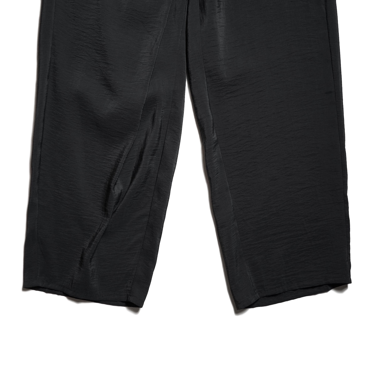 YLÈVE / RAYON-POLYESTER BROAD TROUSERS (Black) 裾